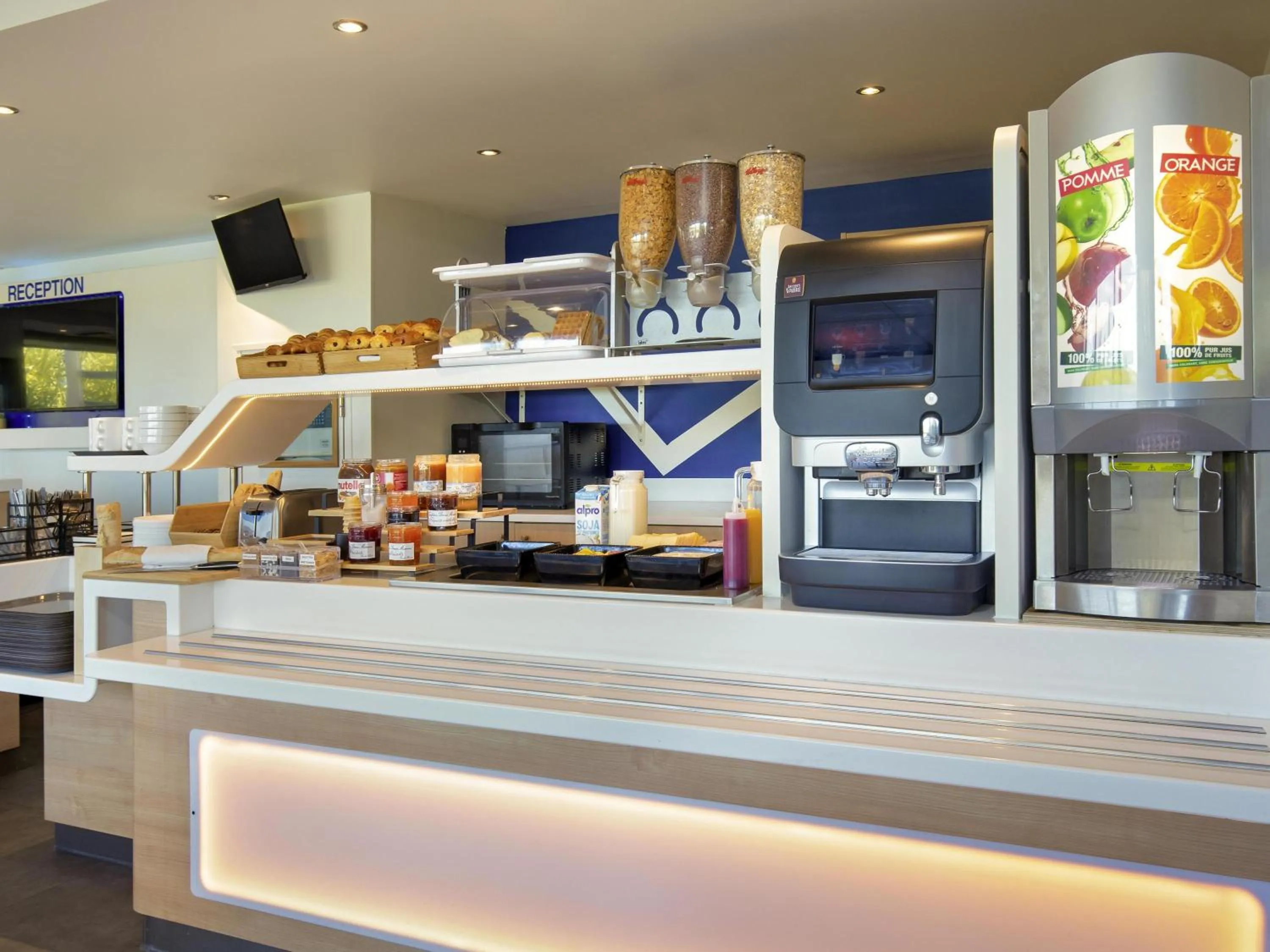 Breakfast in ibis budget Saint-Maximin