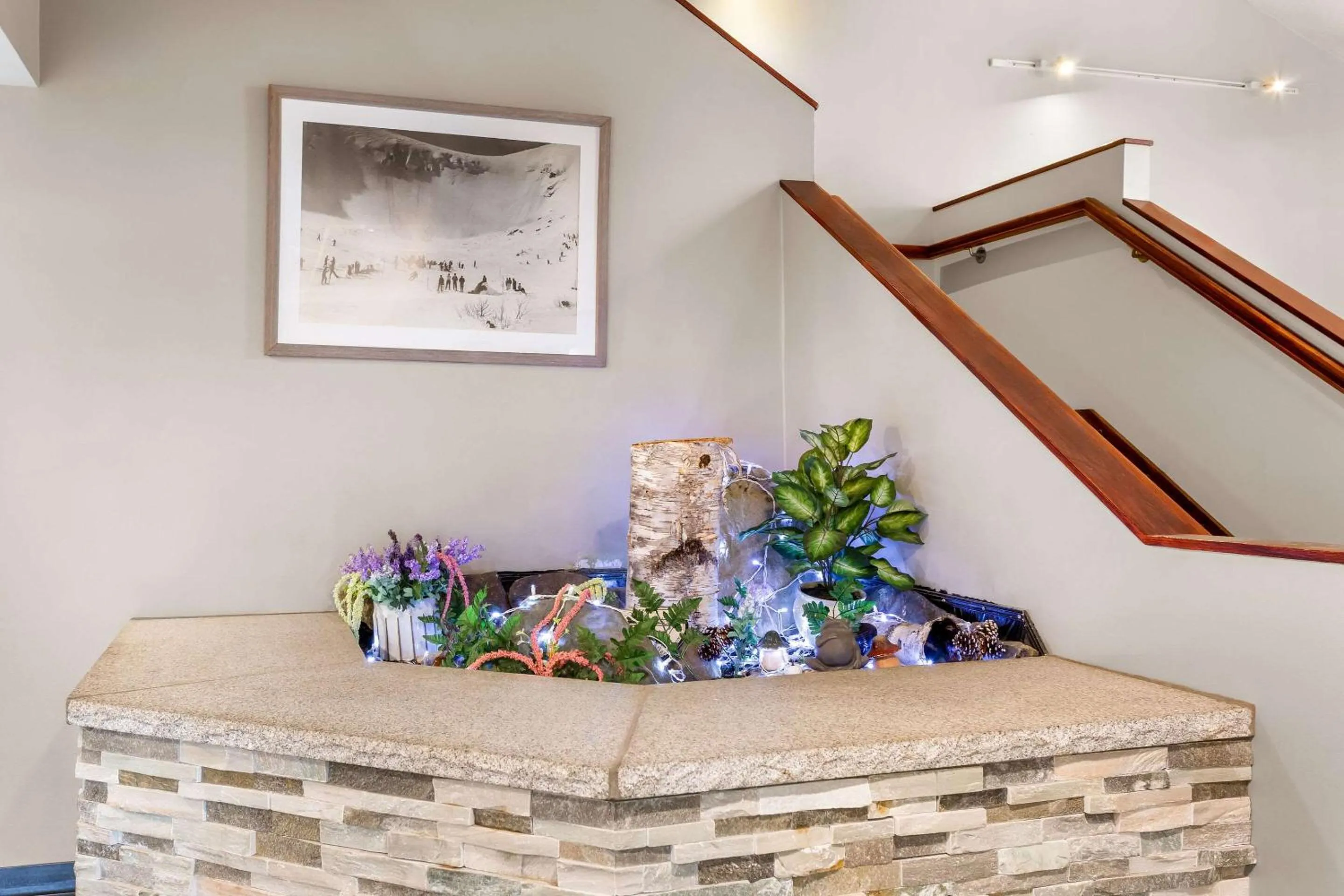 Lobby or reception in Rodeway Inn Gorham Riverside