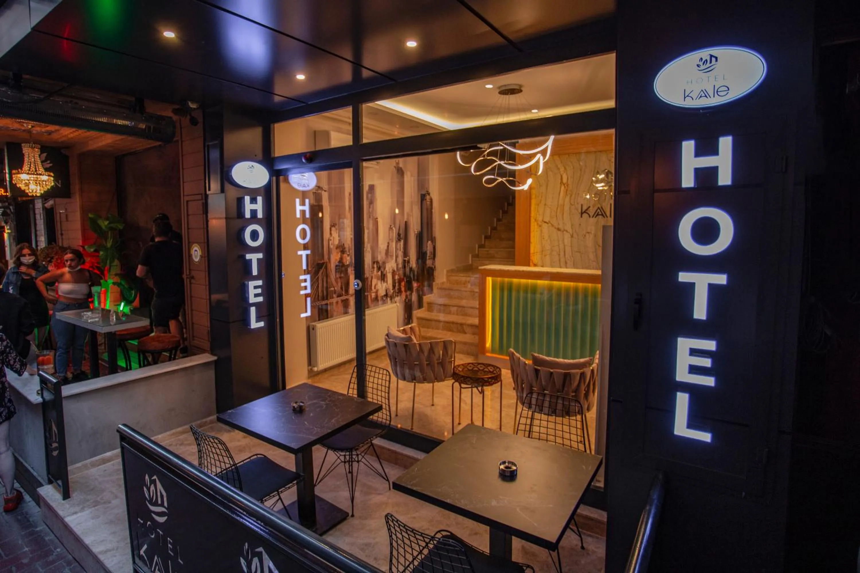 Property logo or sign in Hotel Kale 17