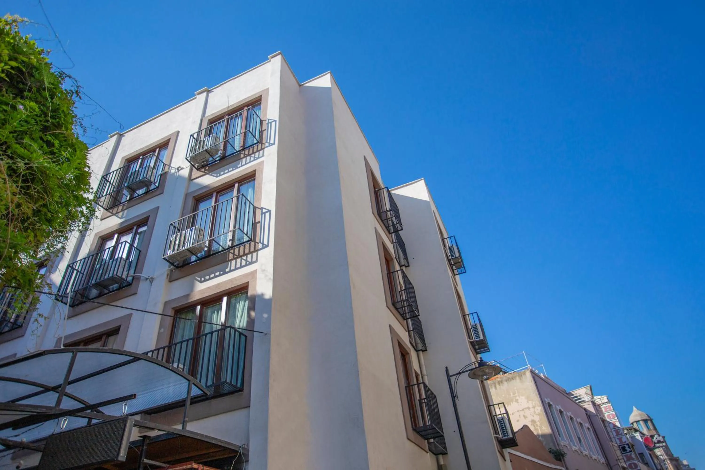 Property building in Hotel Kale 17