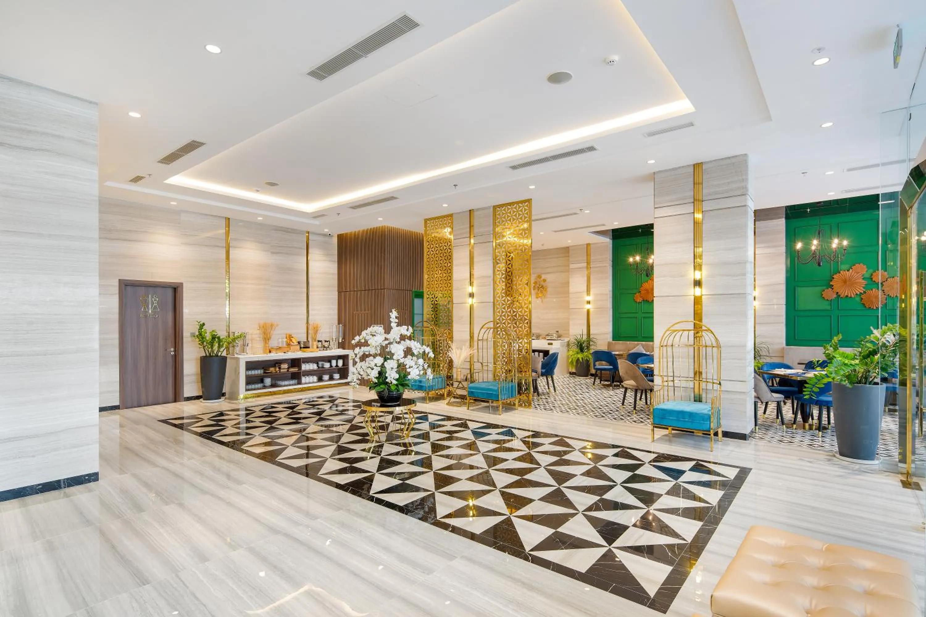 Restaurant/places to eat in Adela Boutique Hotel - Infinity Pool