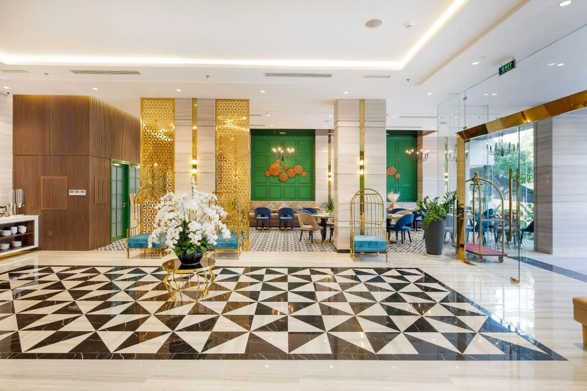 Restaurant/places to eat in Adela Boutique Hotel - Infinity Pool