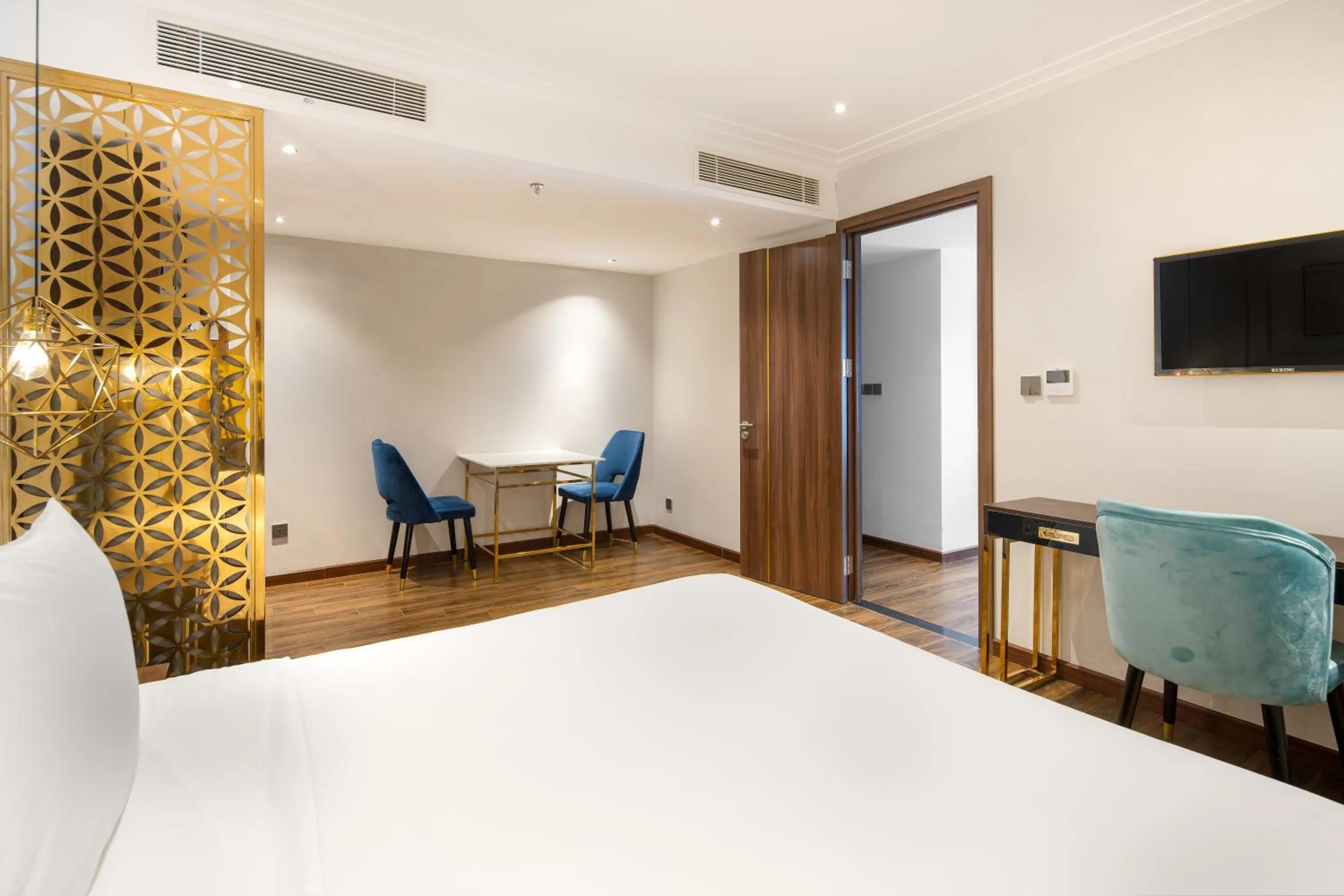 Bedroom, Bed in Adela Boutique Hotel - Infinity Pool