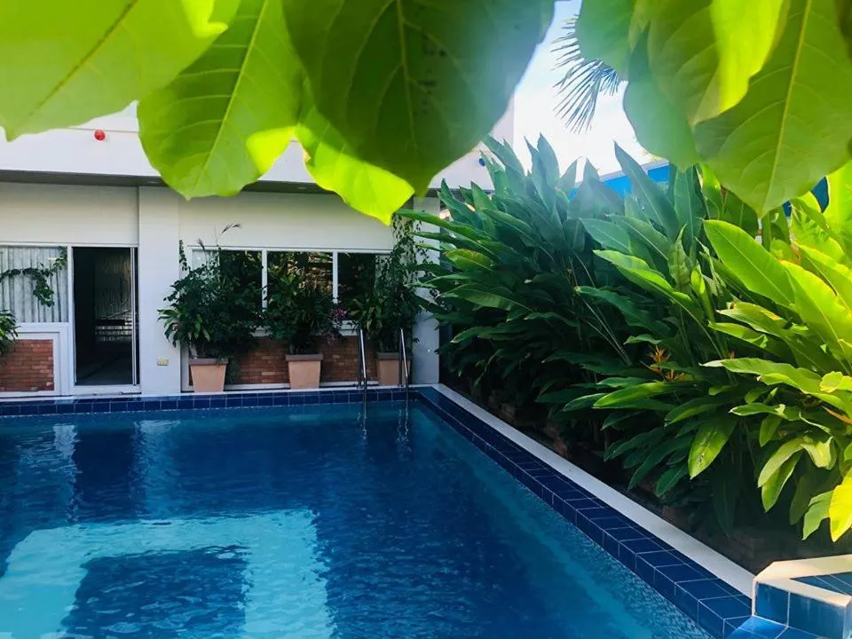 Seacliff Suites Hotel and Resort