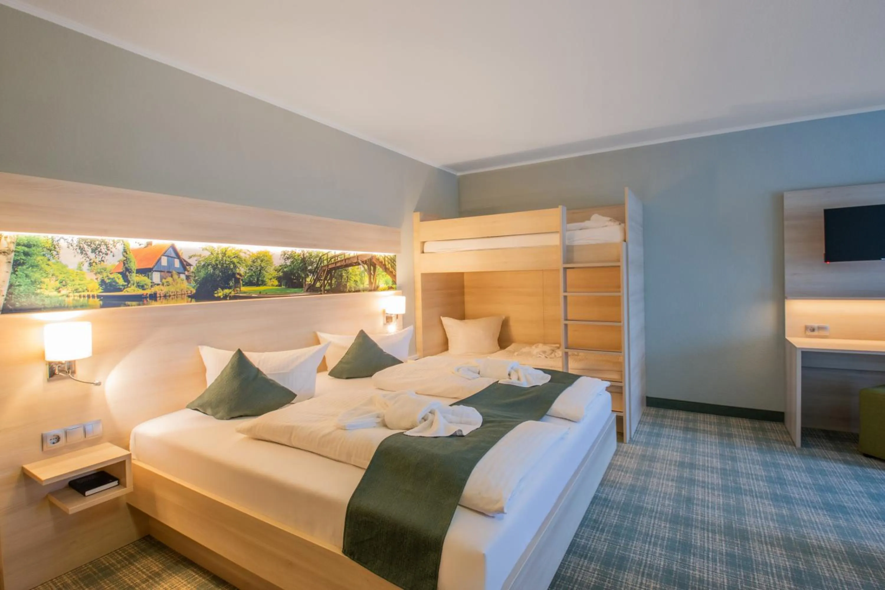 Photo of the whole room, Bed in Ferien Hotel Spree-Neisse