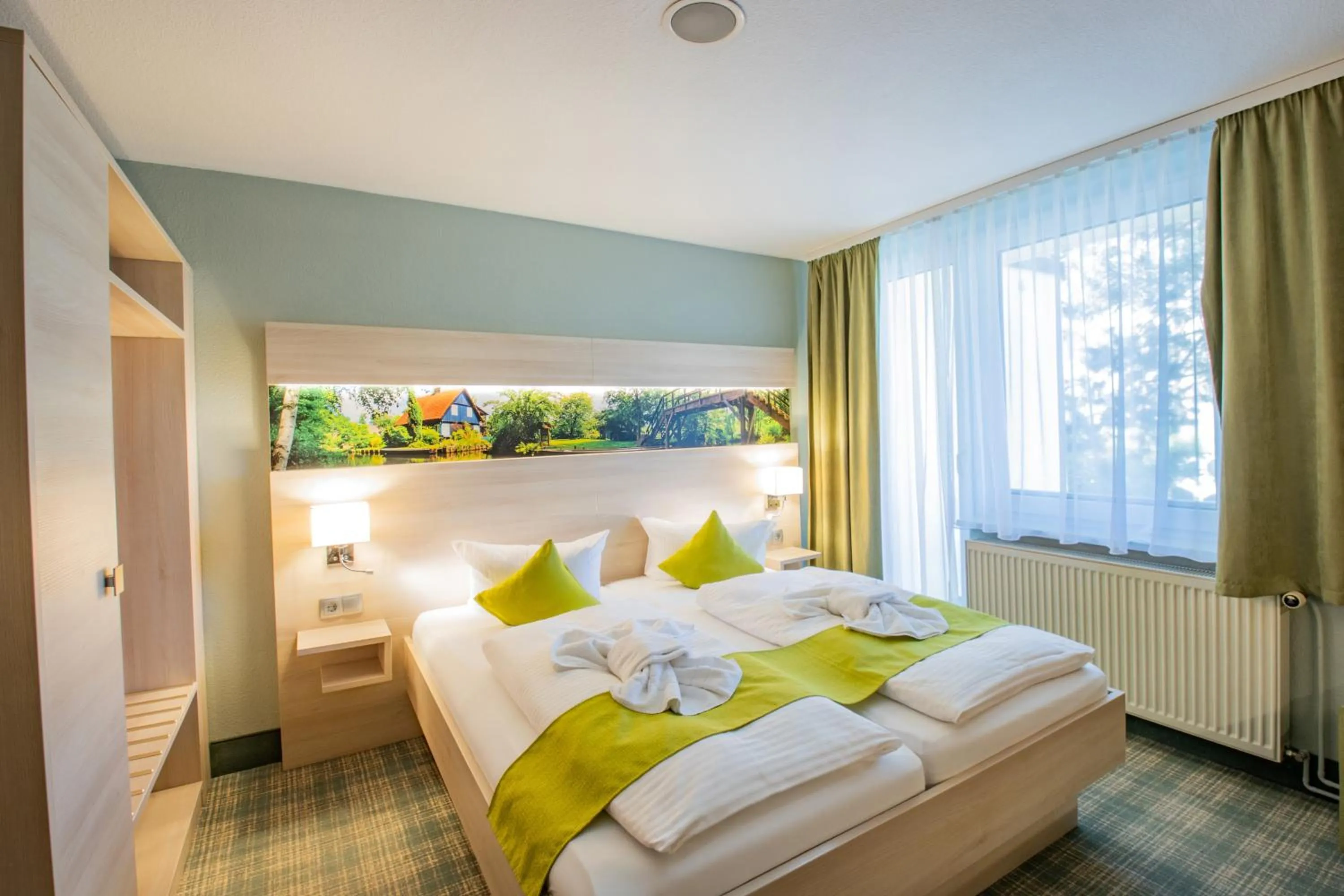 Photo of the whole room, Bed in Ferien Hotel Spree-Neisse
