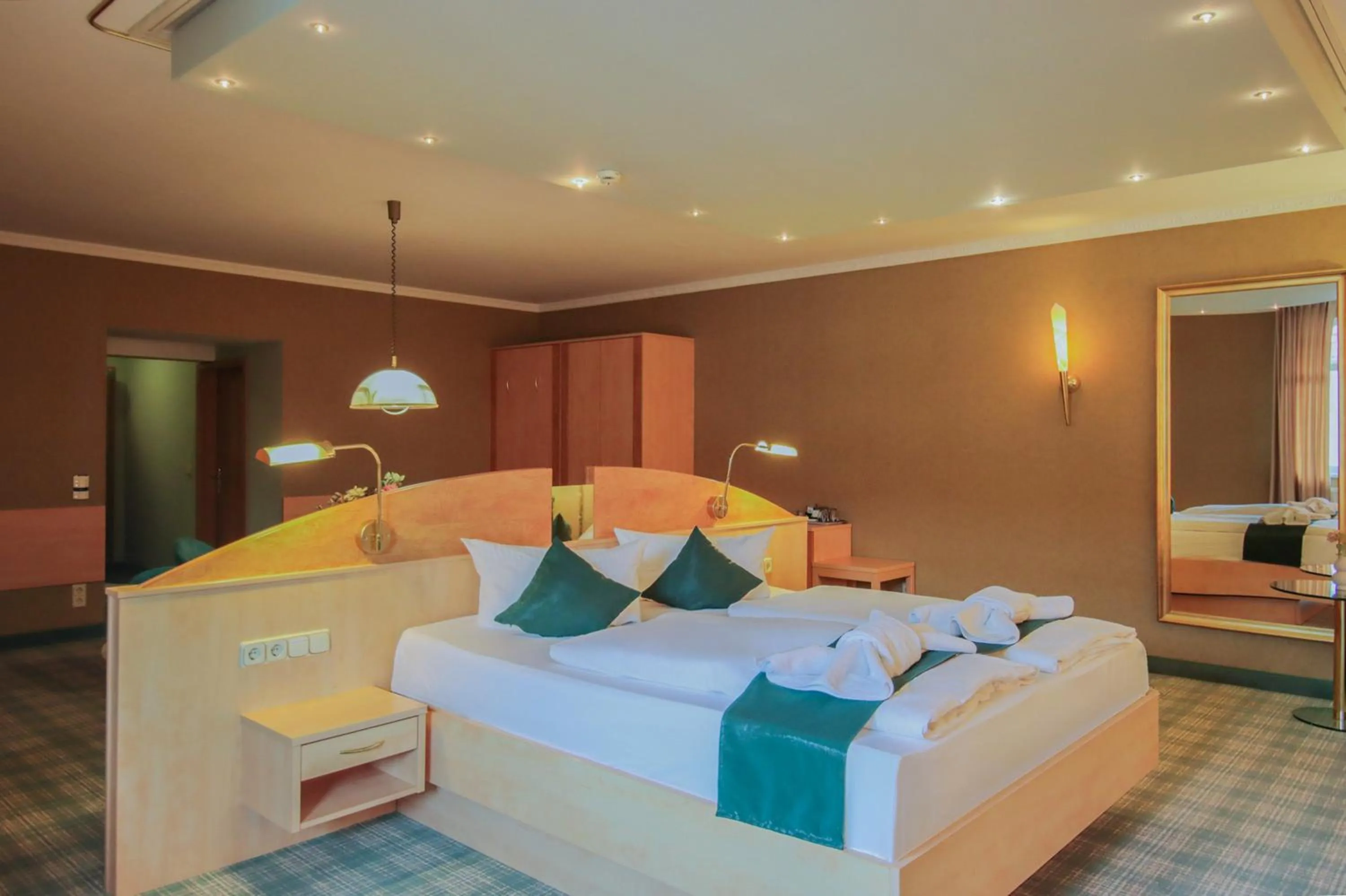 Photo of the whole room, Bed in Ferien Hotel Spree-Neisse