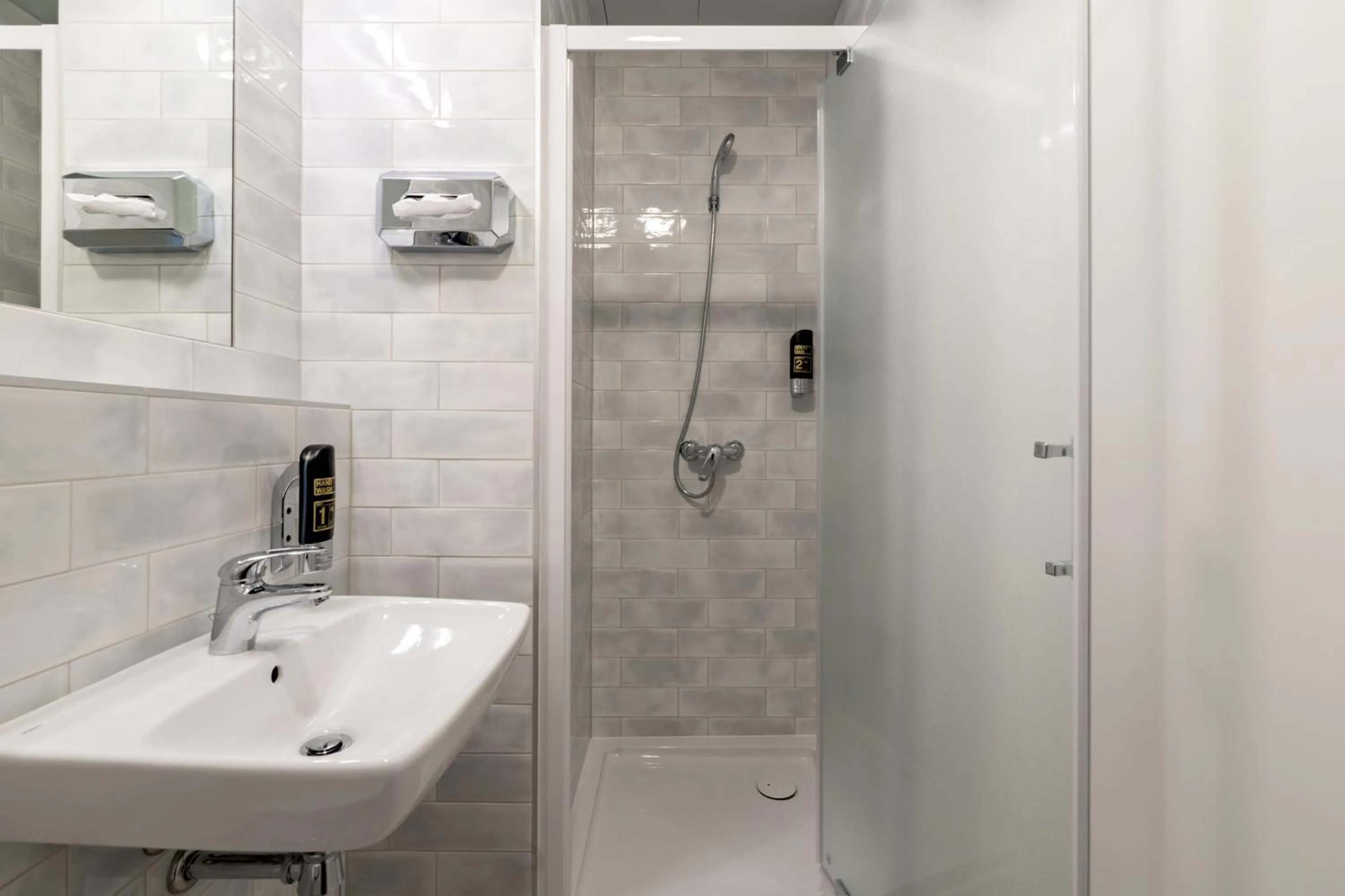 Toilet in a&o Budapest City