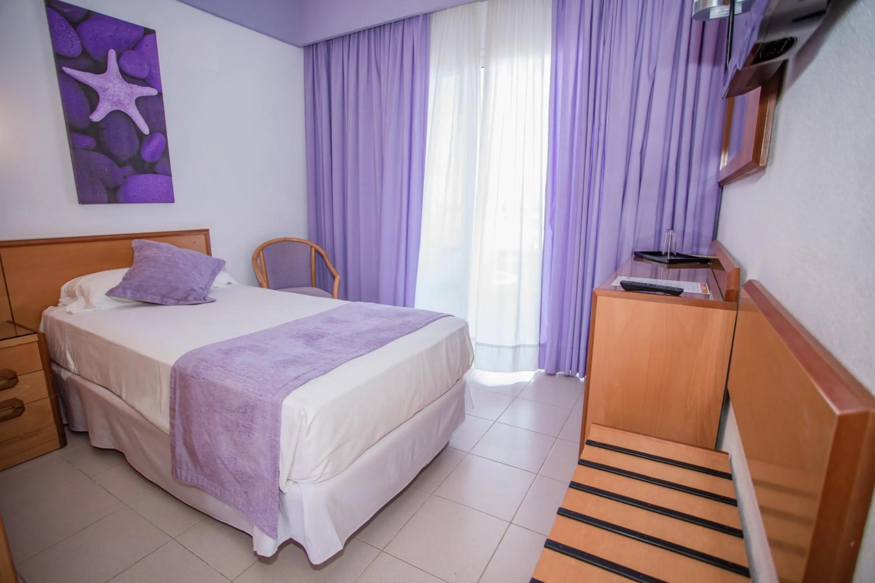 Photo of the whole room, Bed in Servatur Don Miguel - Adults Only