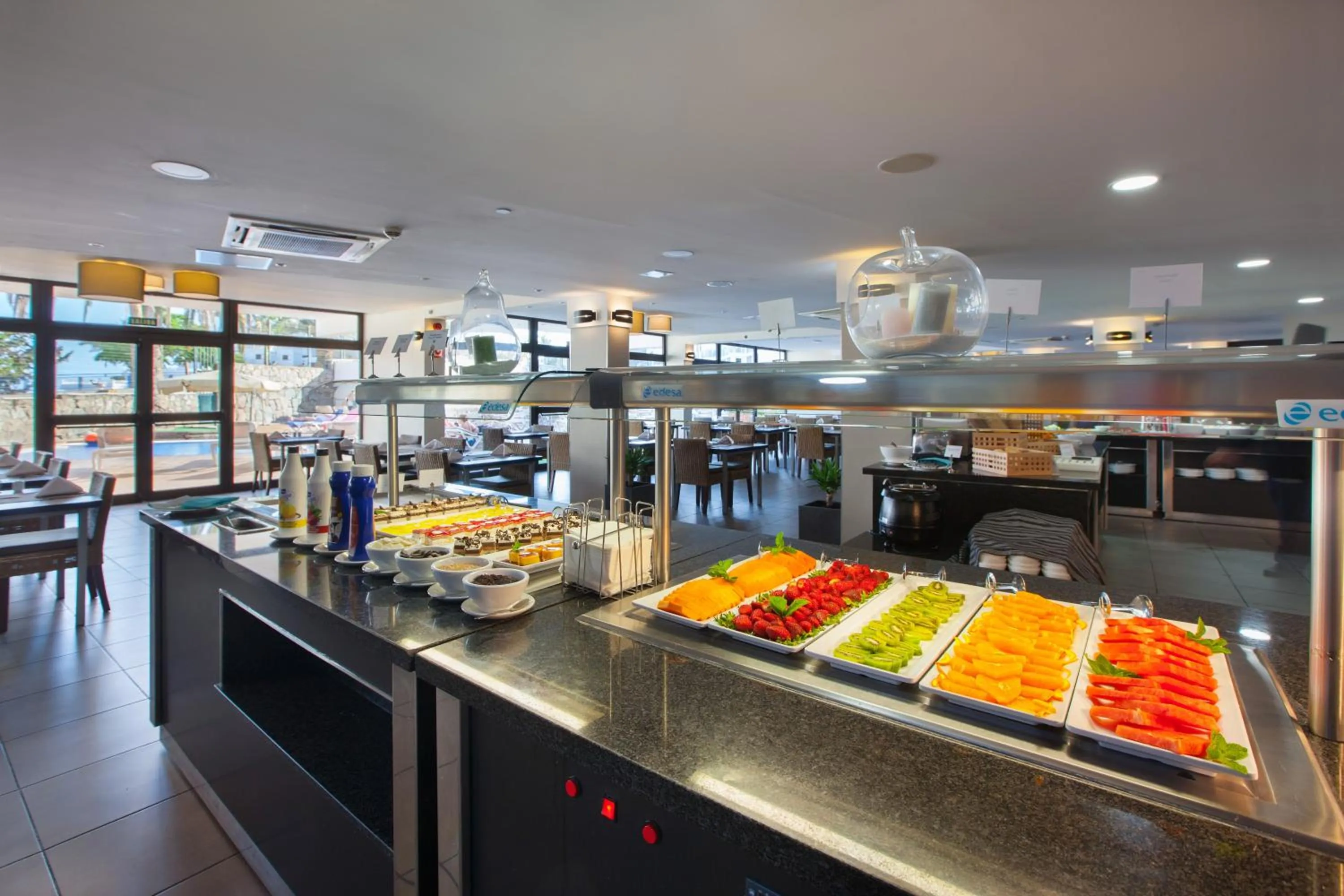 Breakfast in Grupotel Revoli