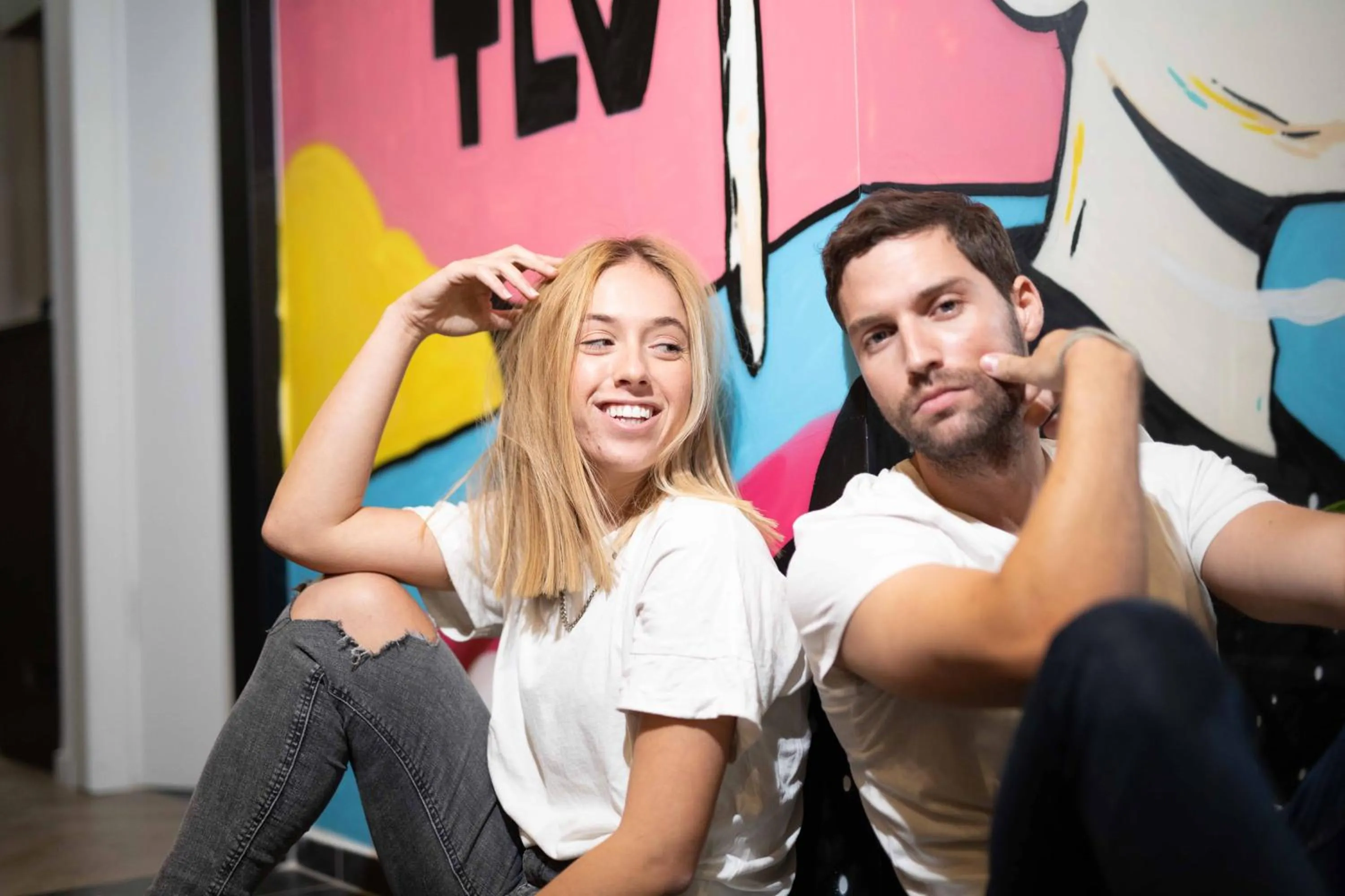 People in Colorbox - by Loginn Tel-Avivian hotels