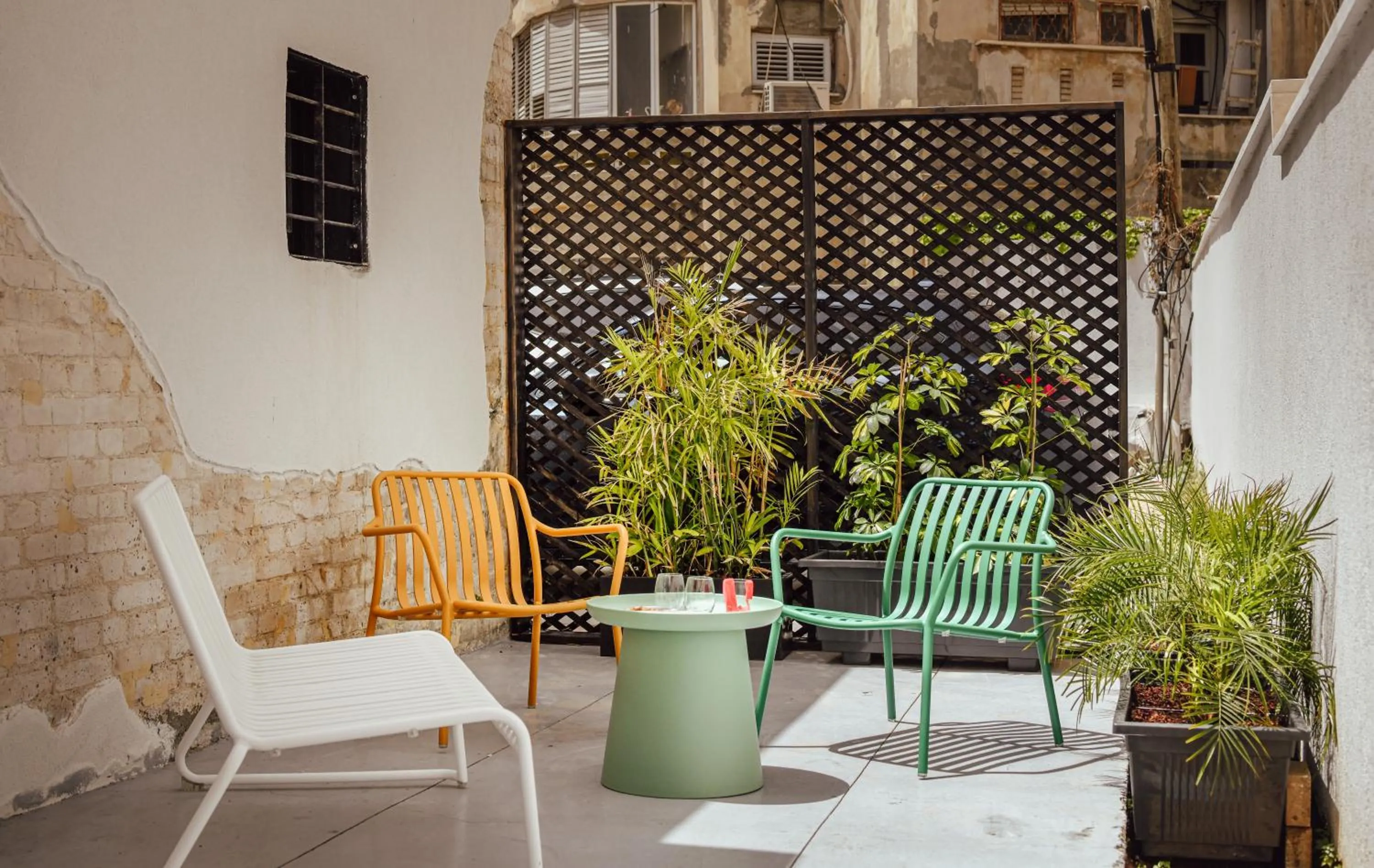 Property building in Colorbox - by Loginn Tel-Avivian hotels