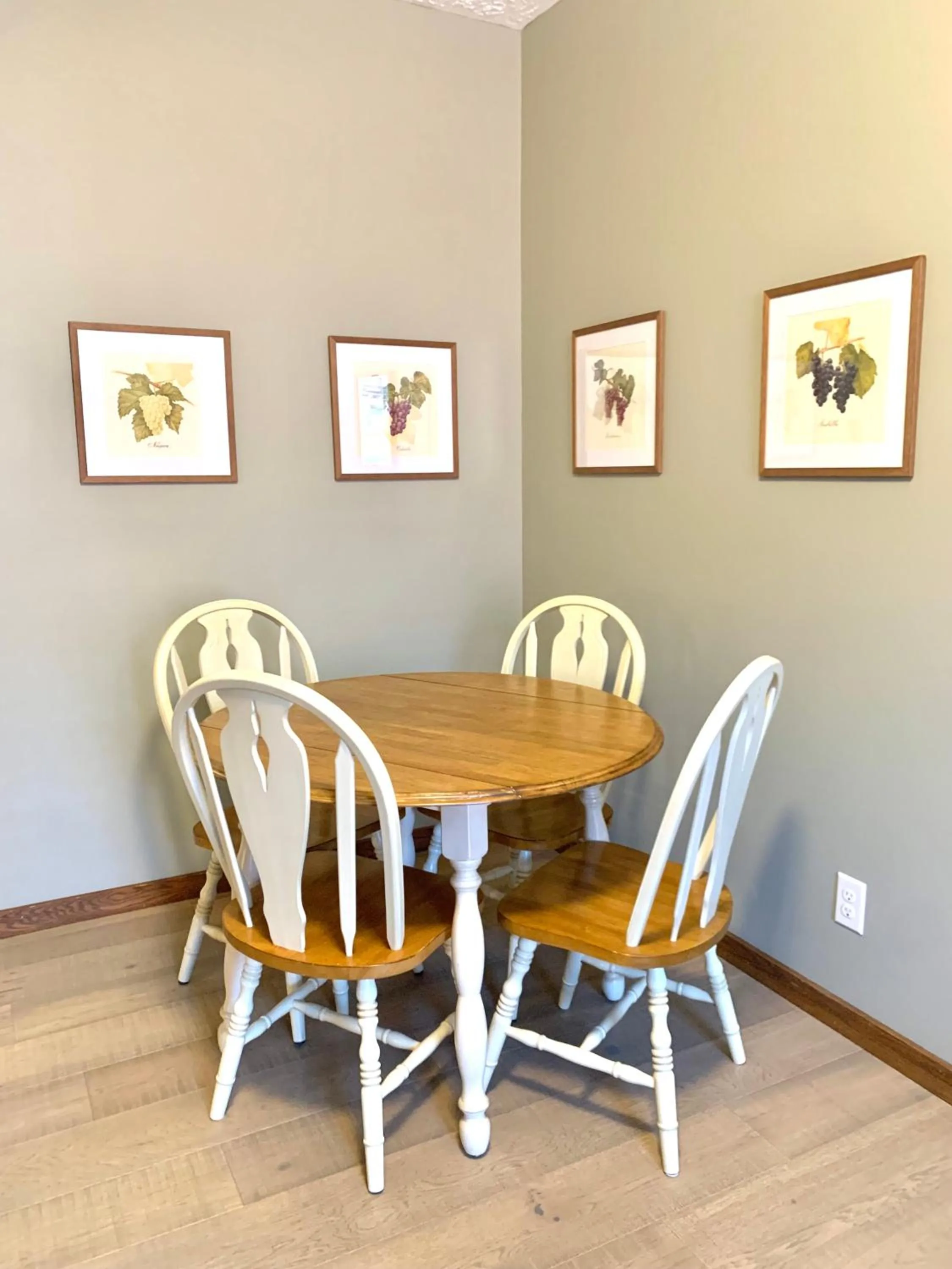 Kitchen or kitchenette in Naples Hotel