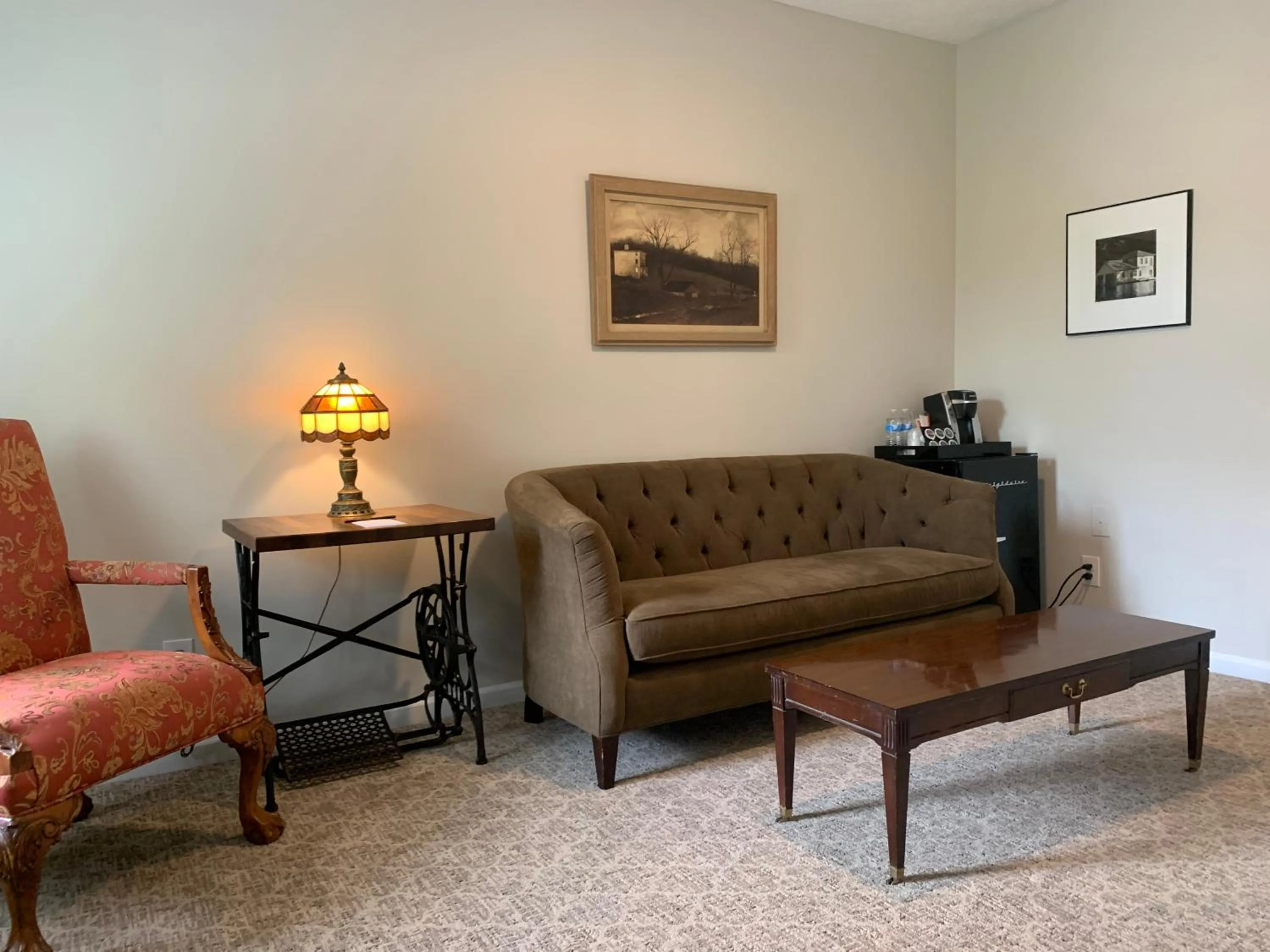 Living room in Naples Hotel