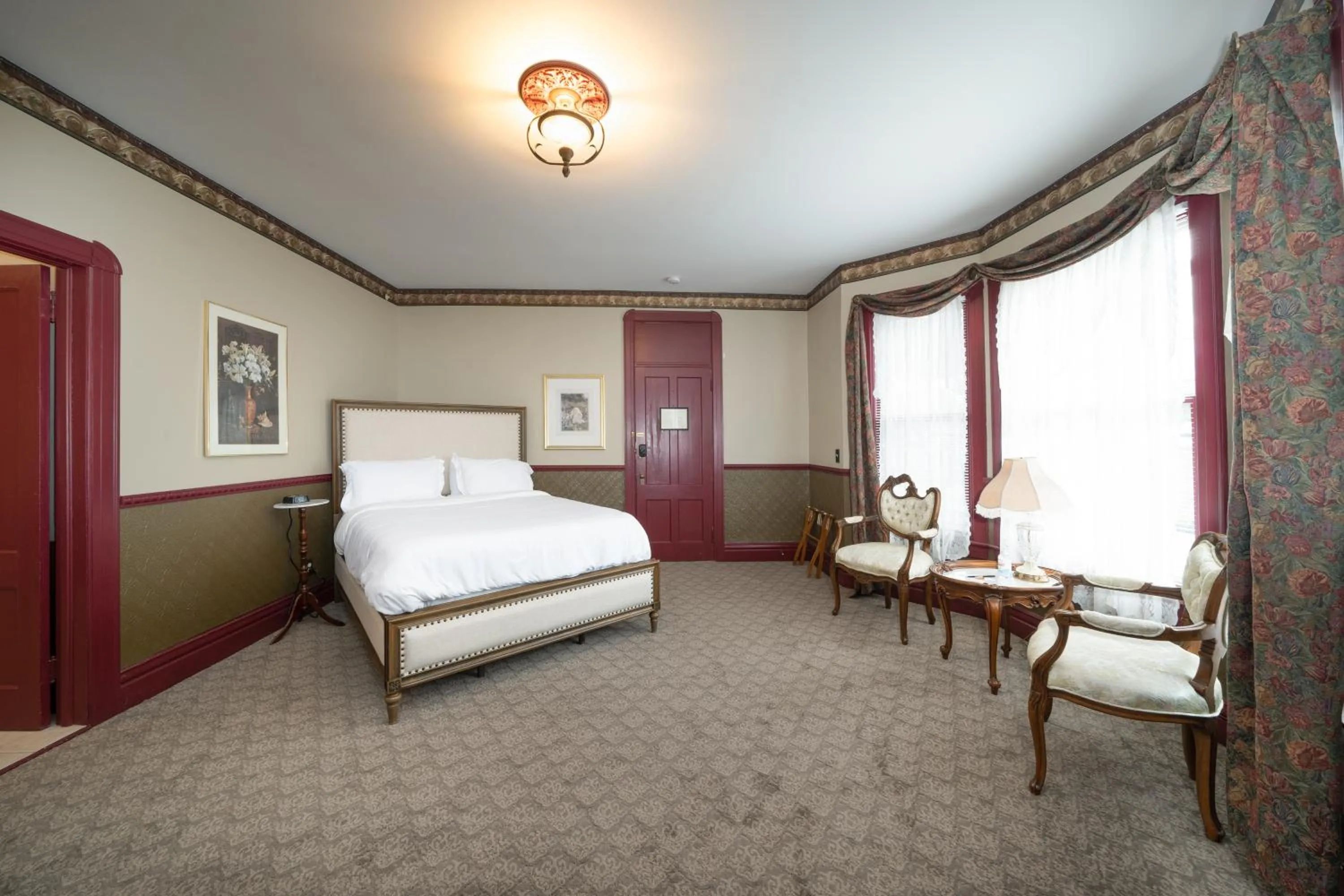 Photo of the whole room, Bed in Naples Hotel