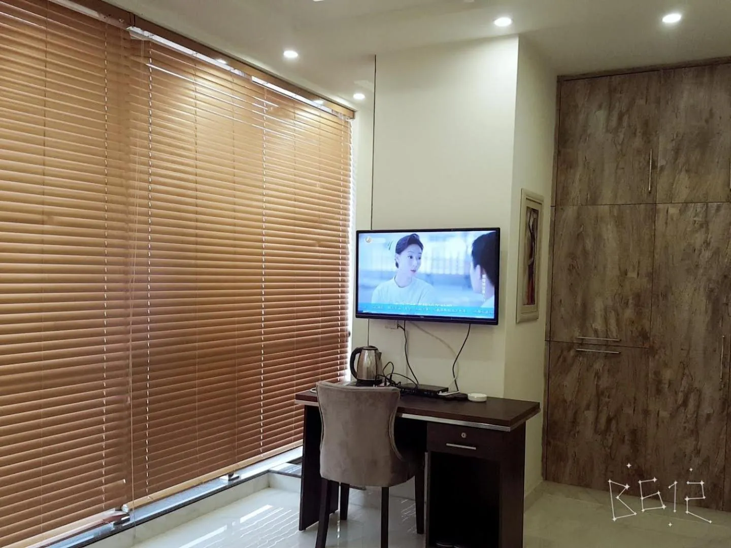 TV and multimedia in Jade Dragon Hotel DHA Lahore