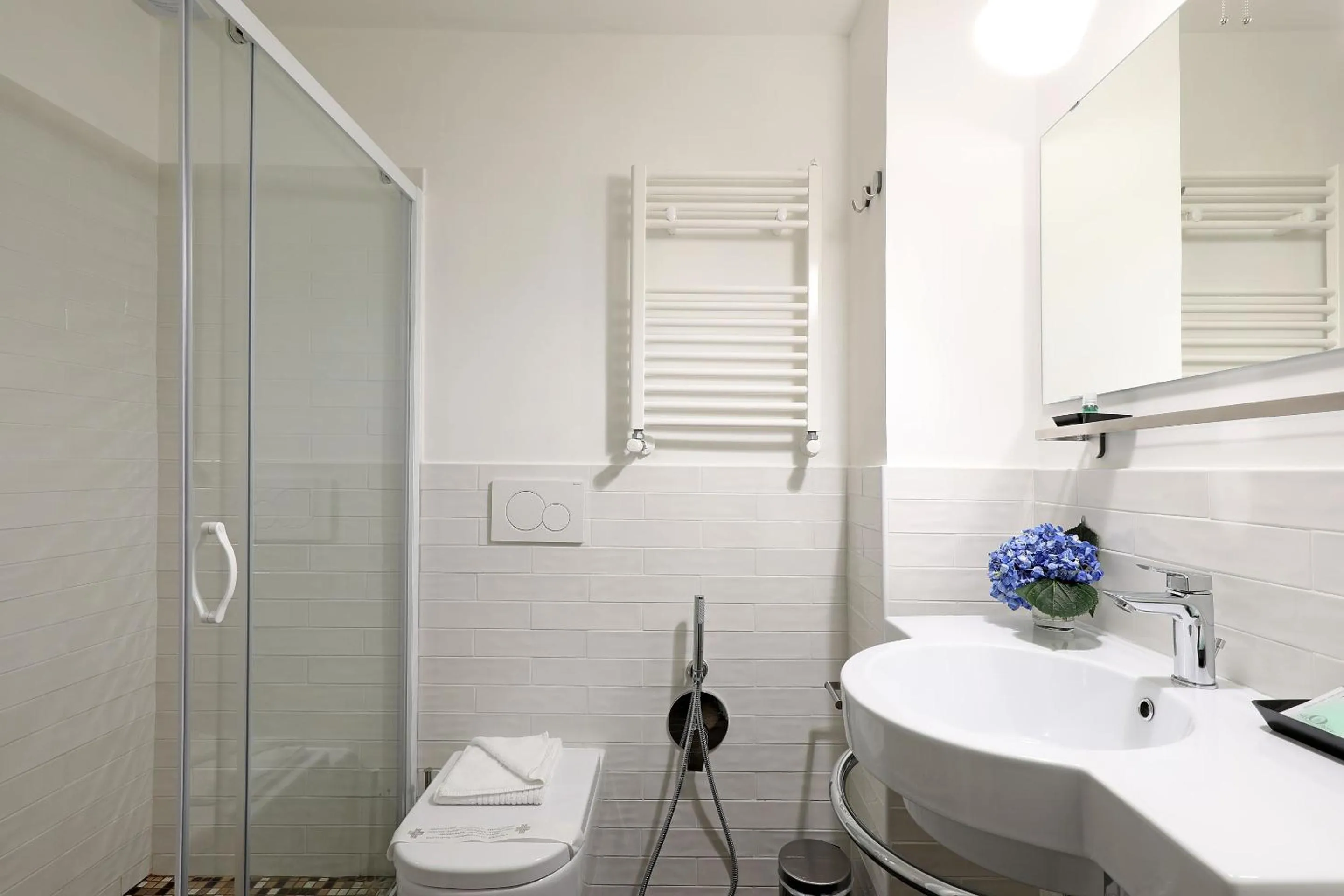 Bedroom in RESIDENZA VITTORIA Roma