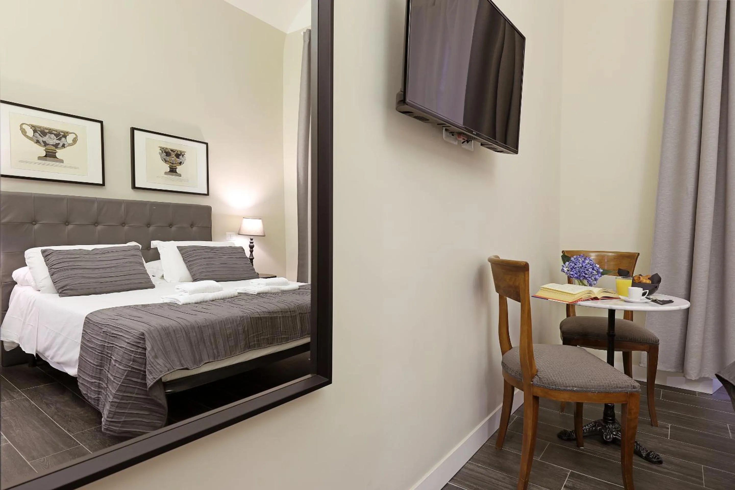 Bedroom, Bed in RESIDENZA VITTORIA Roma