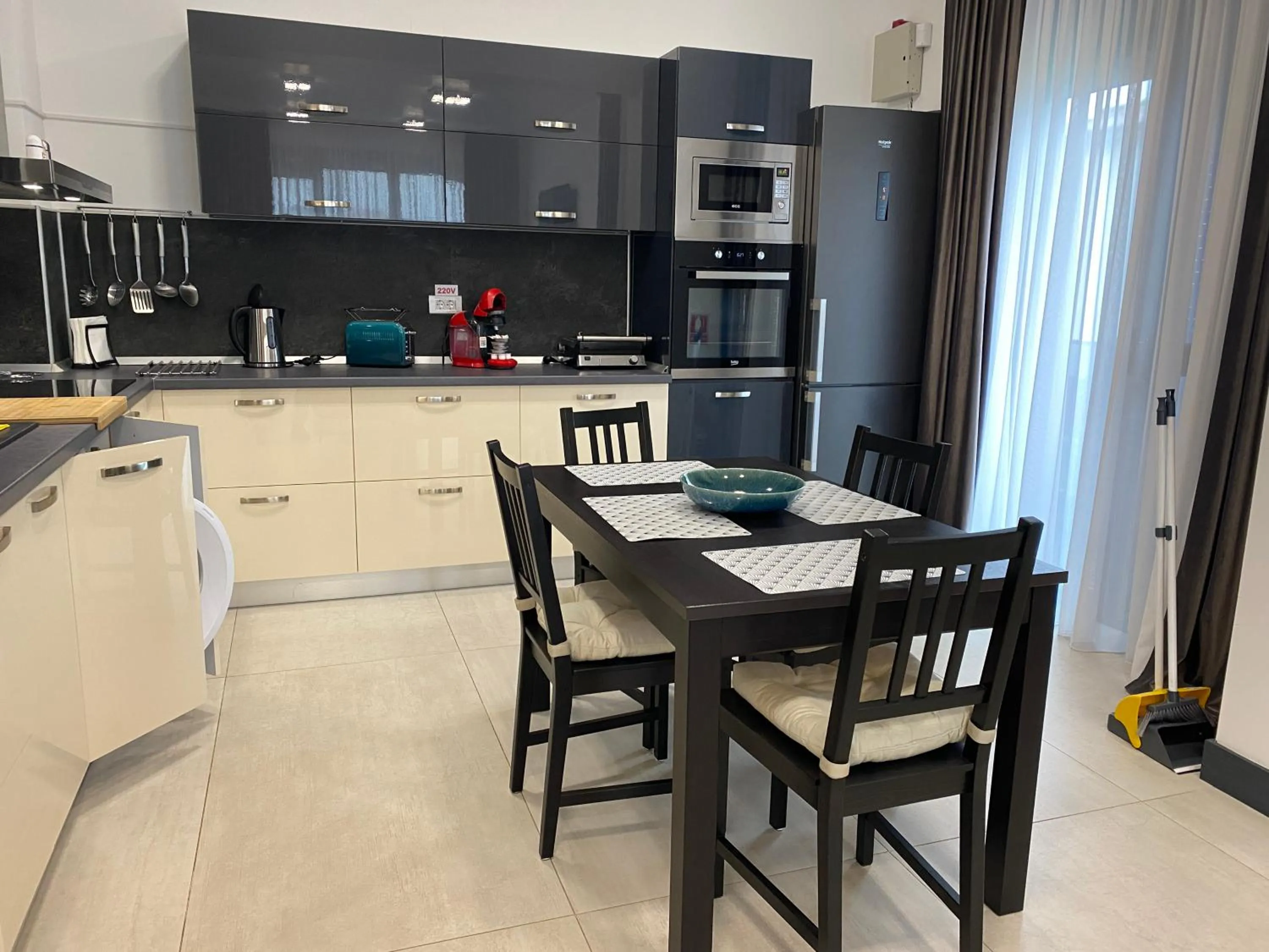 Kitchen or kitchenette in Enjoy Life Apartments