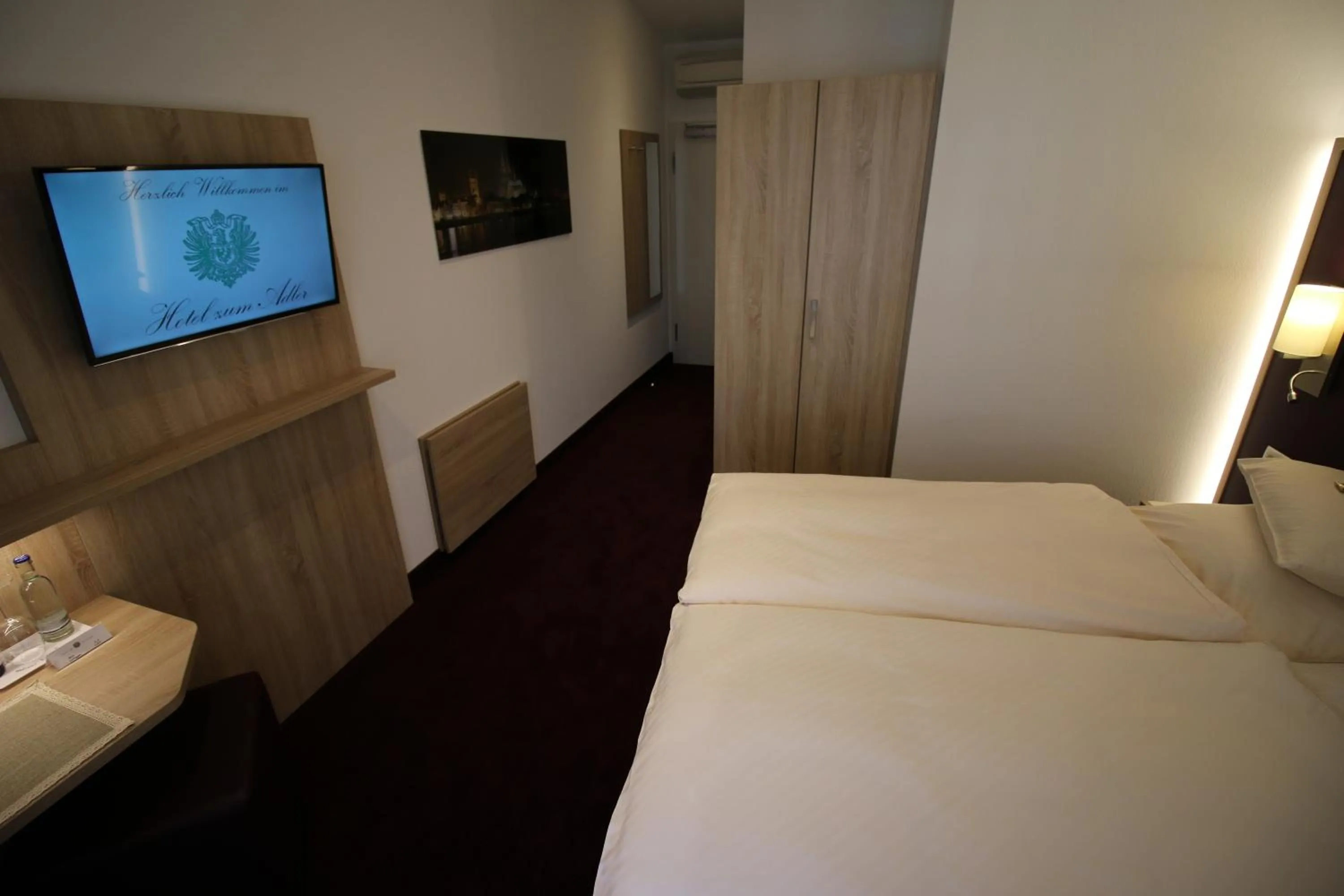 Photo of the whole room, Bed in Hotel zum Adler - Superior