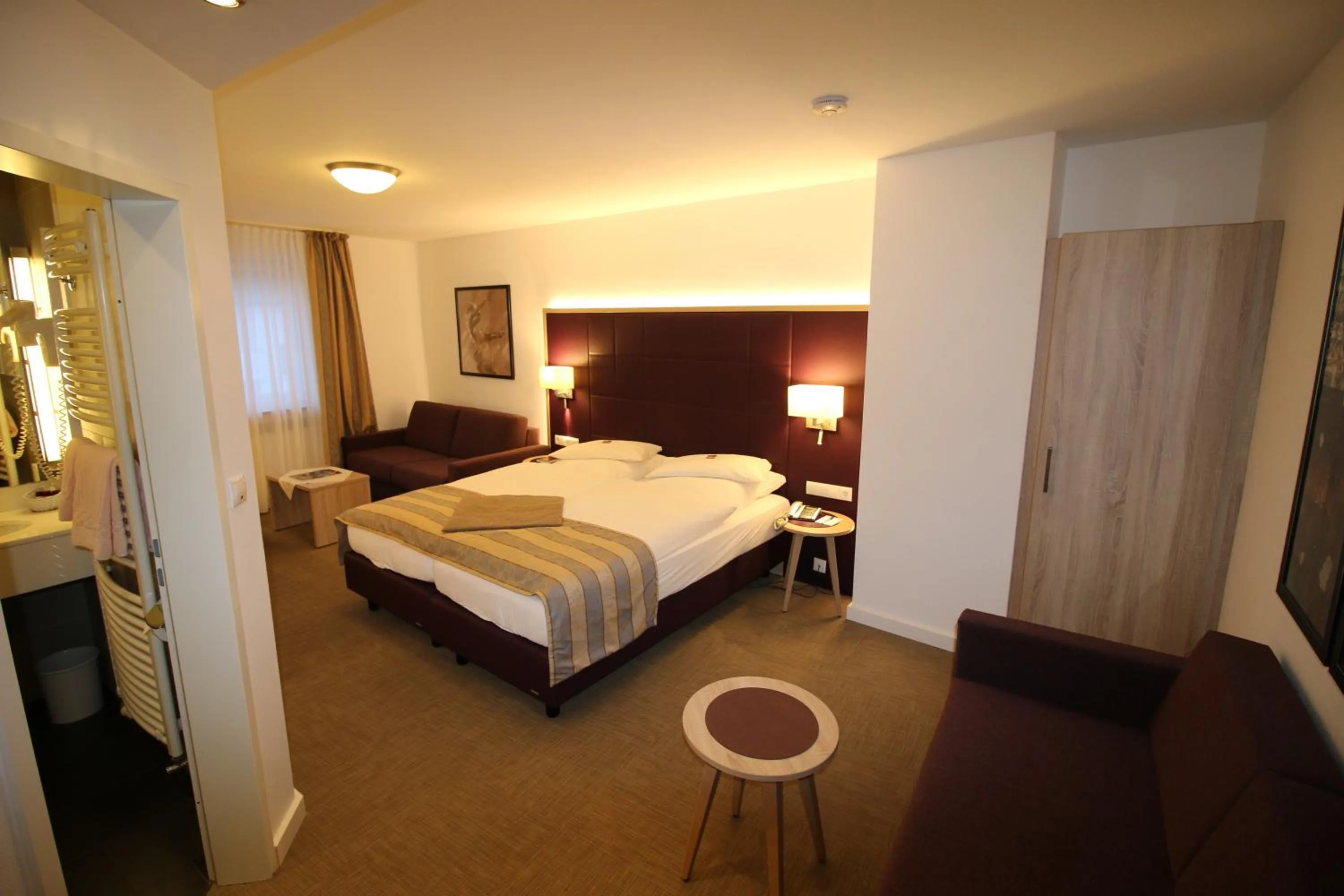 Photo of the whole room, Bed in Hotel zum Adler - Superior