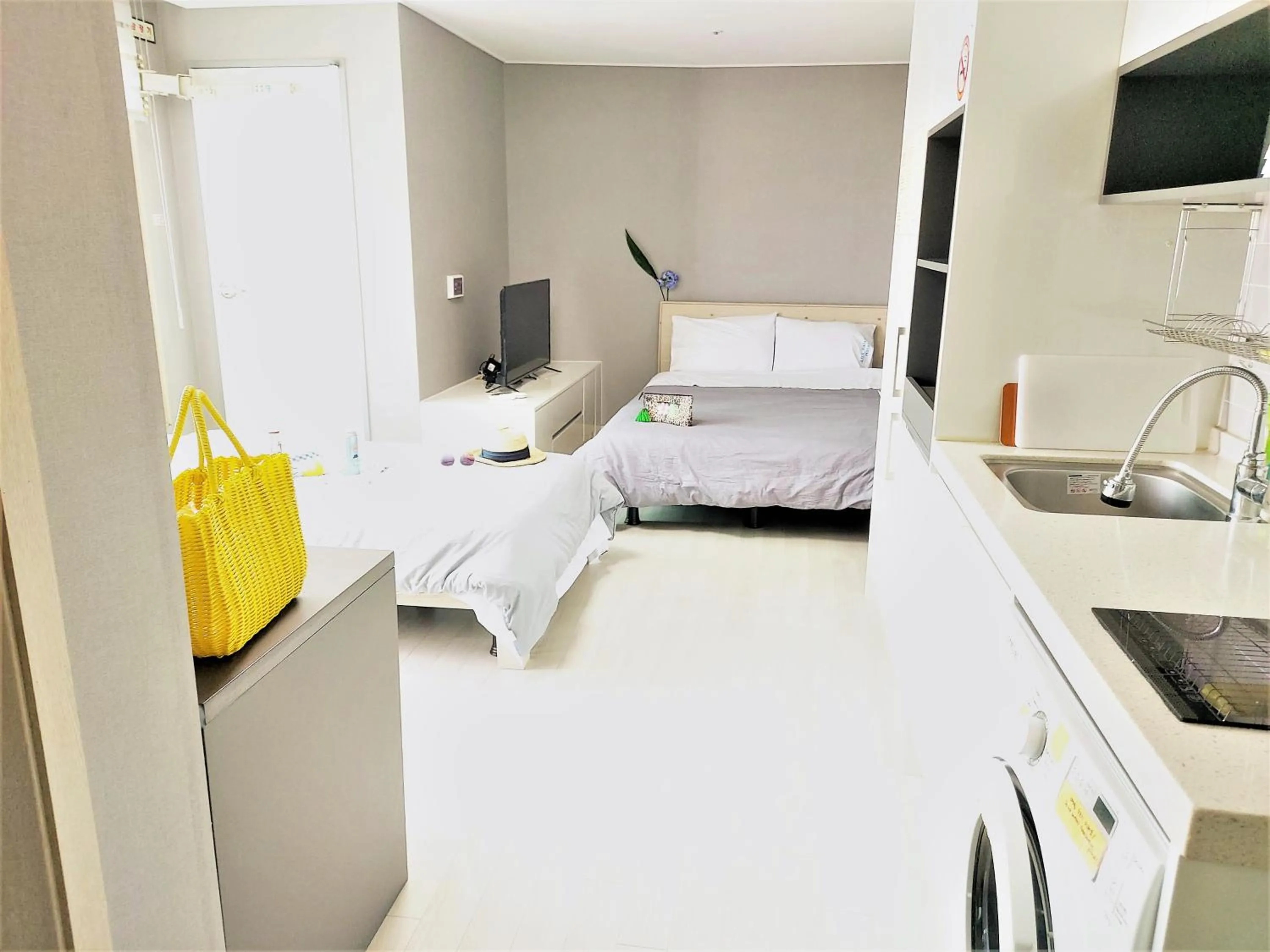 Bed in ARA Palace Hotel