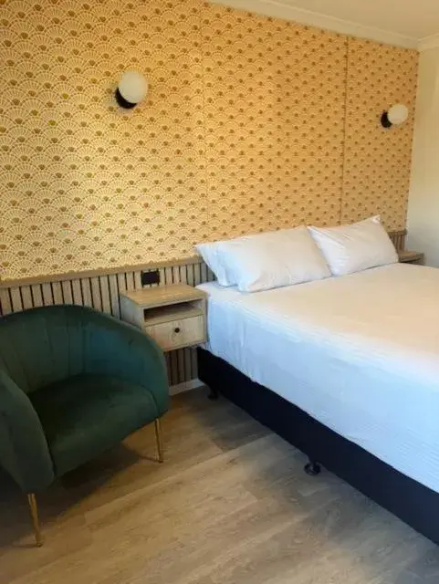 Superior Queen Room in The Queens Gladstone Superior Queen Room in The Queens Gladstone