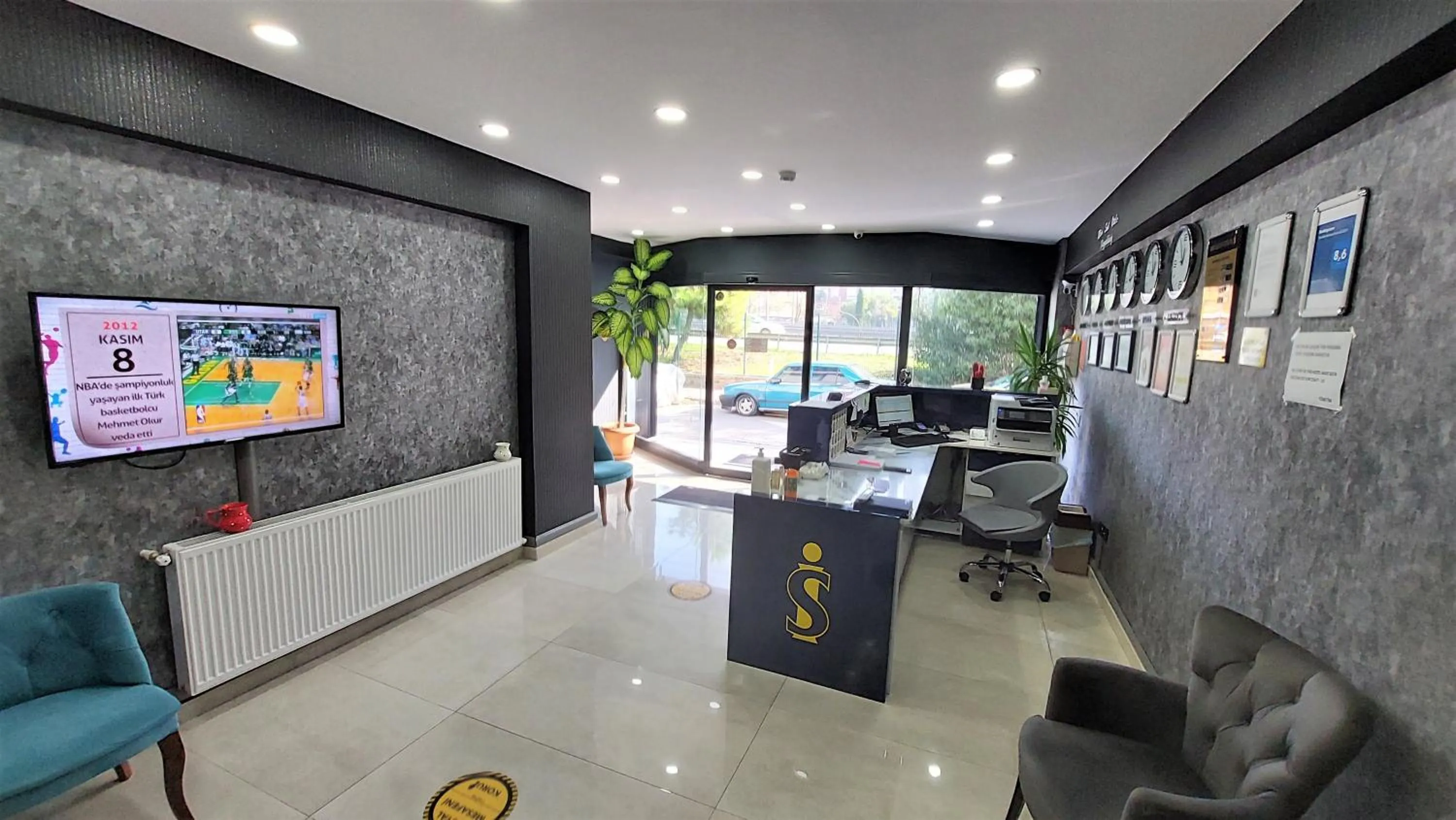 Lobby or reception in Mini Suite Otel