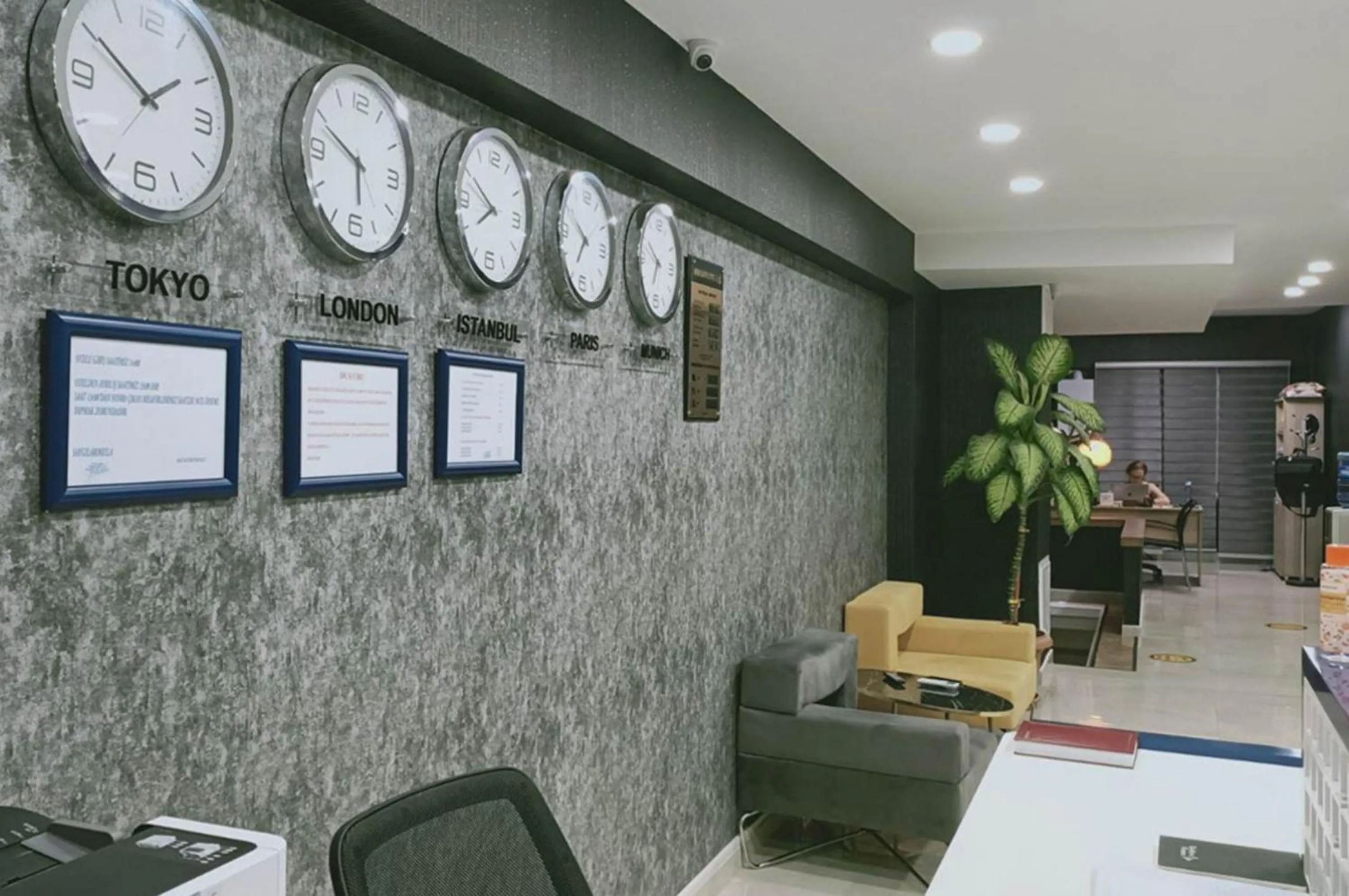 Seating area in Mini Suite Otel