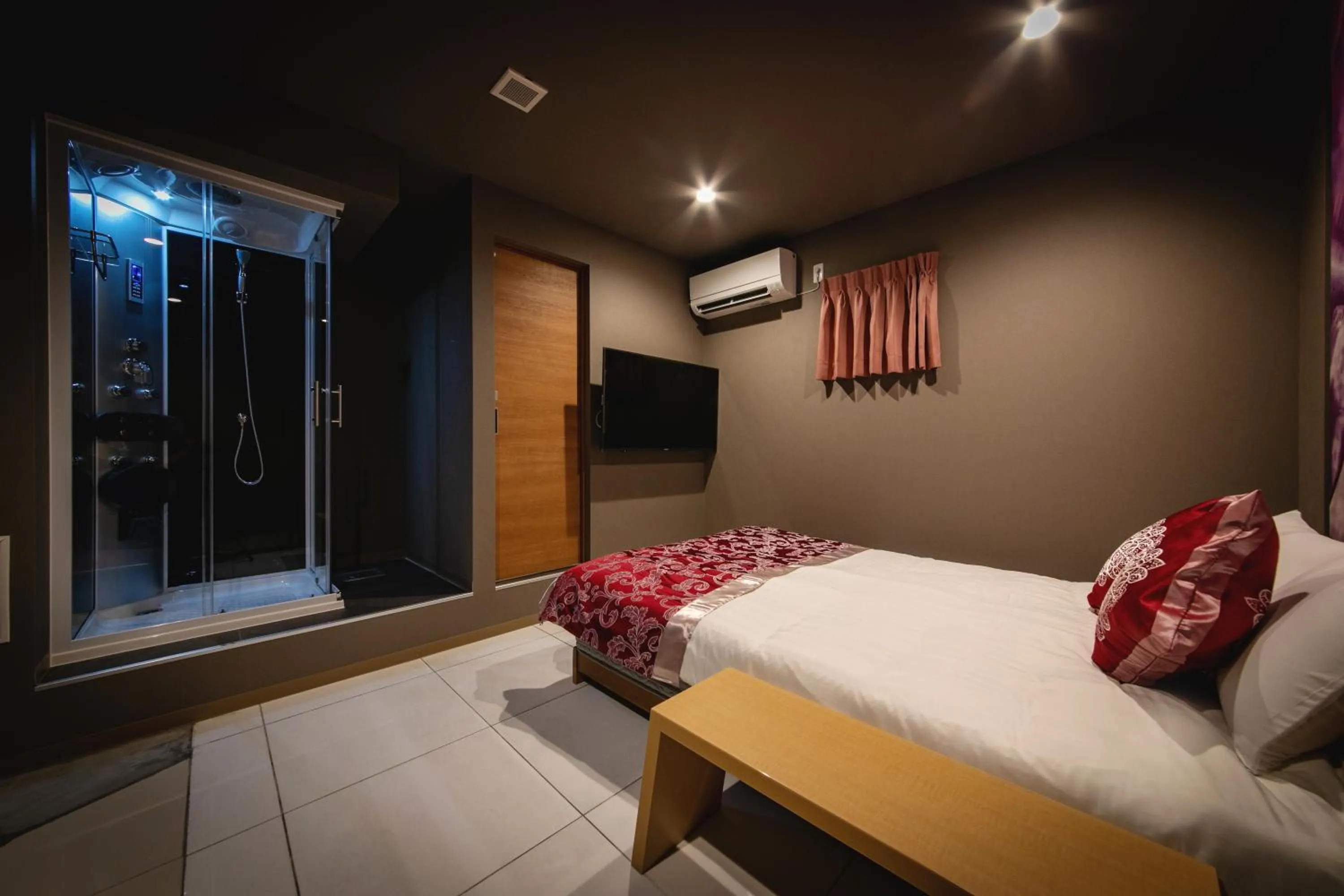 Bedroom, Bed in HOTEL BLAX