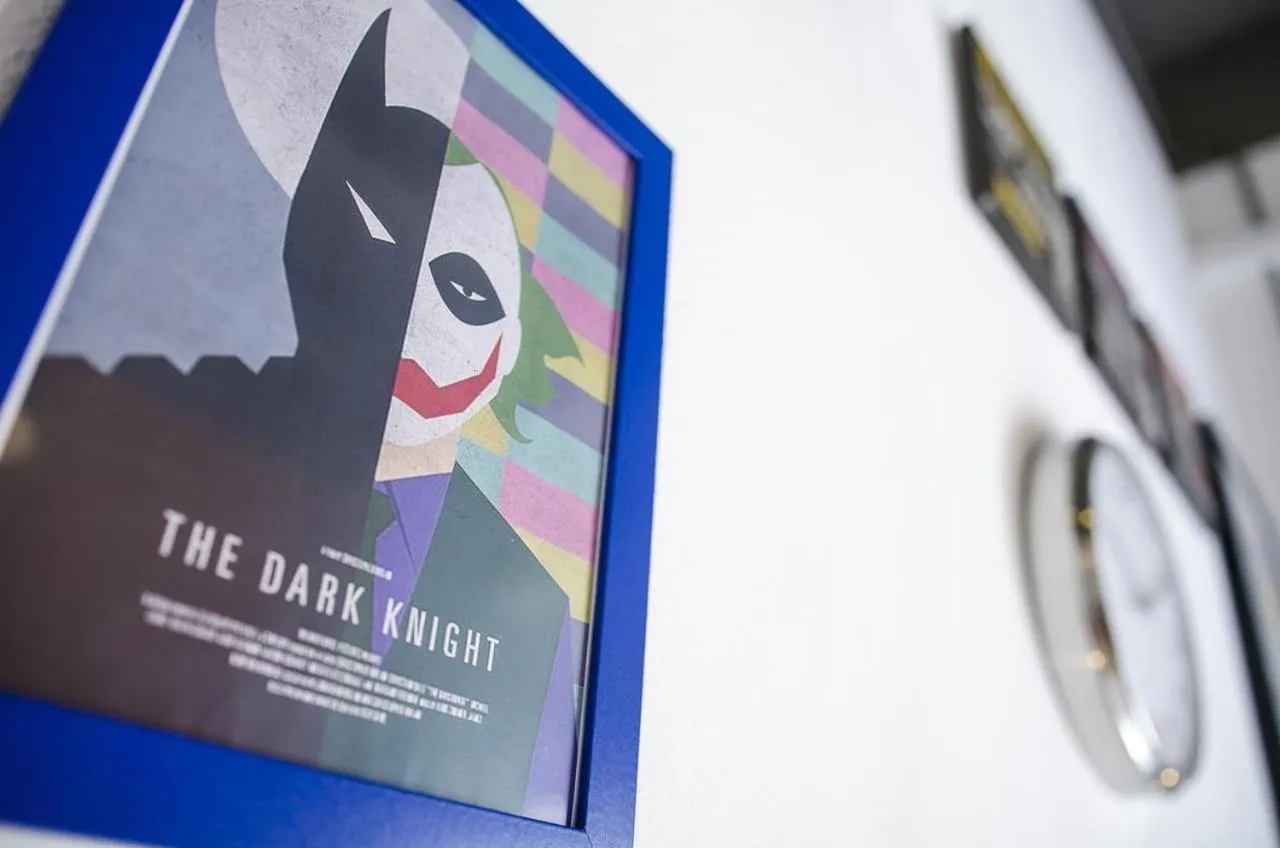 Decorative detail in Cresta Beach Studios