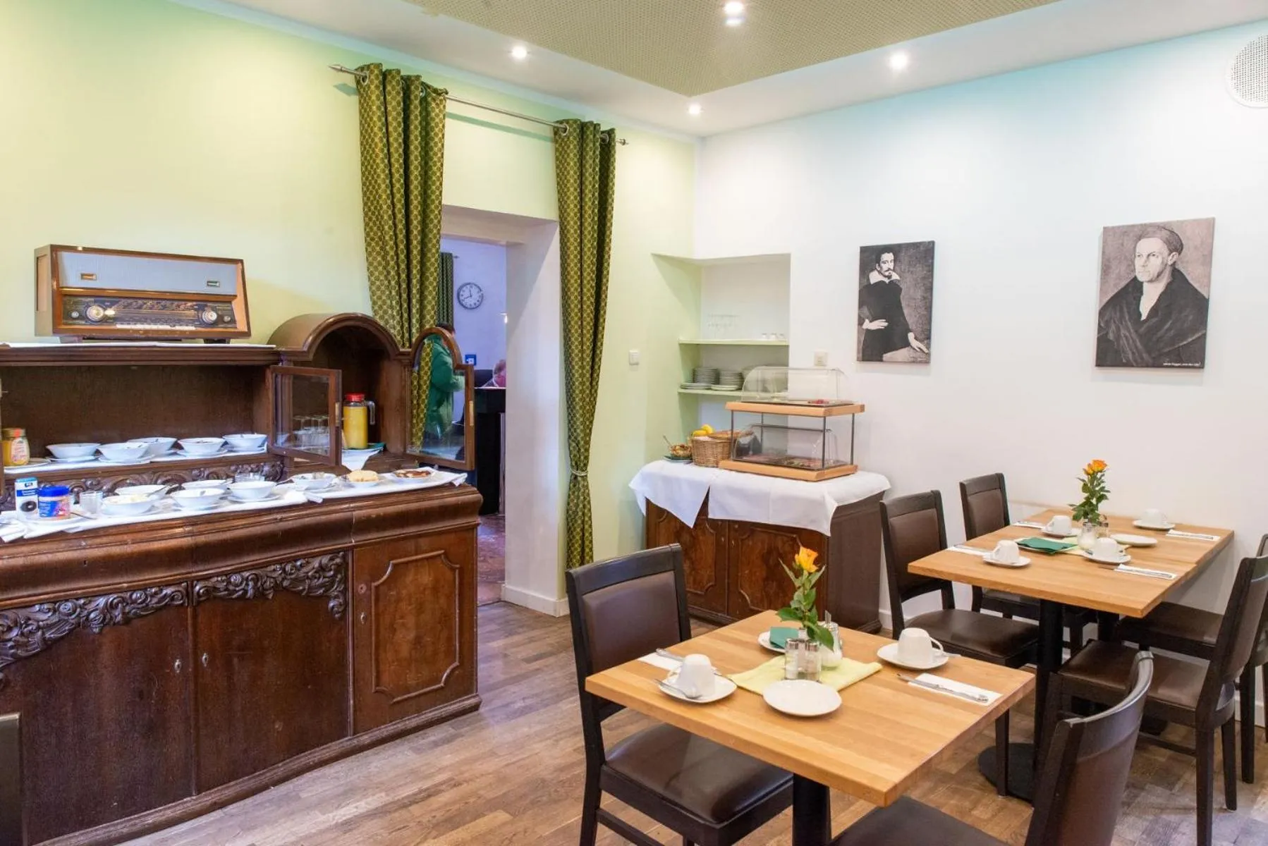 Buffet breakfast in Hotel Fischertor