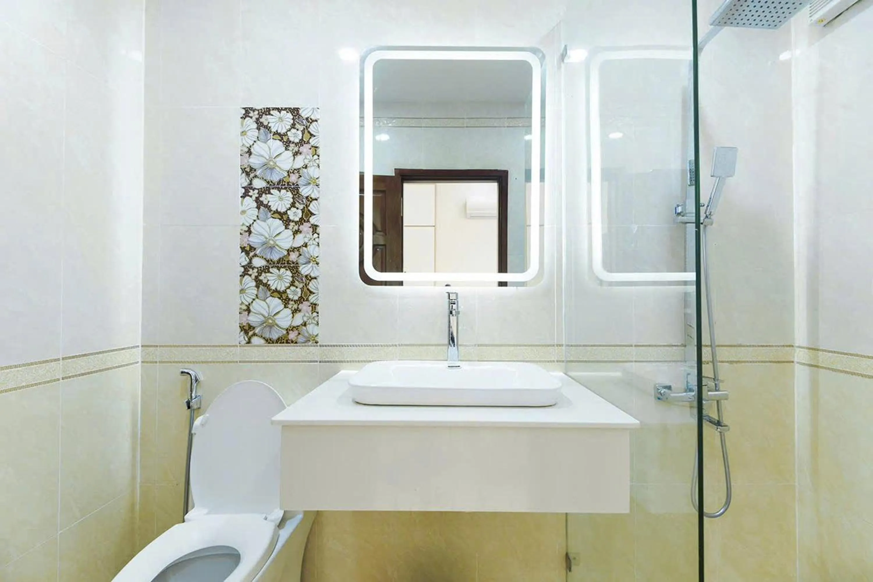 Bathroom in Venice 1 Hotel