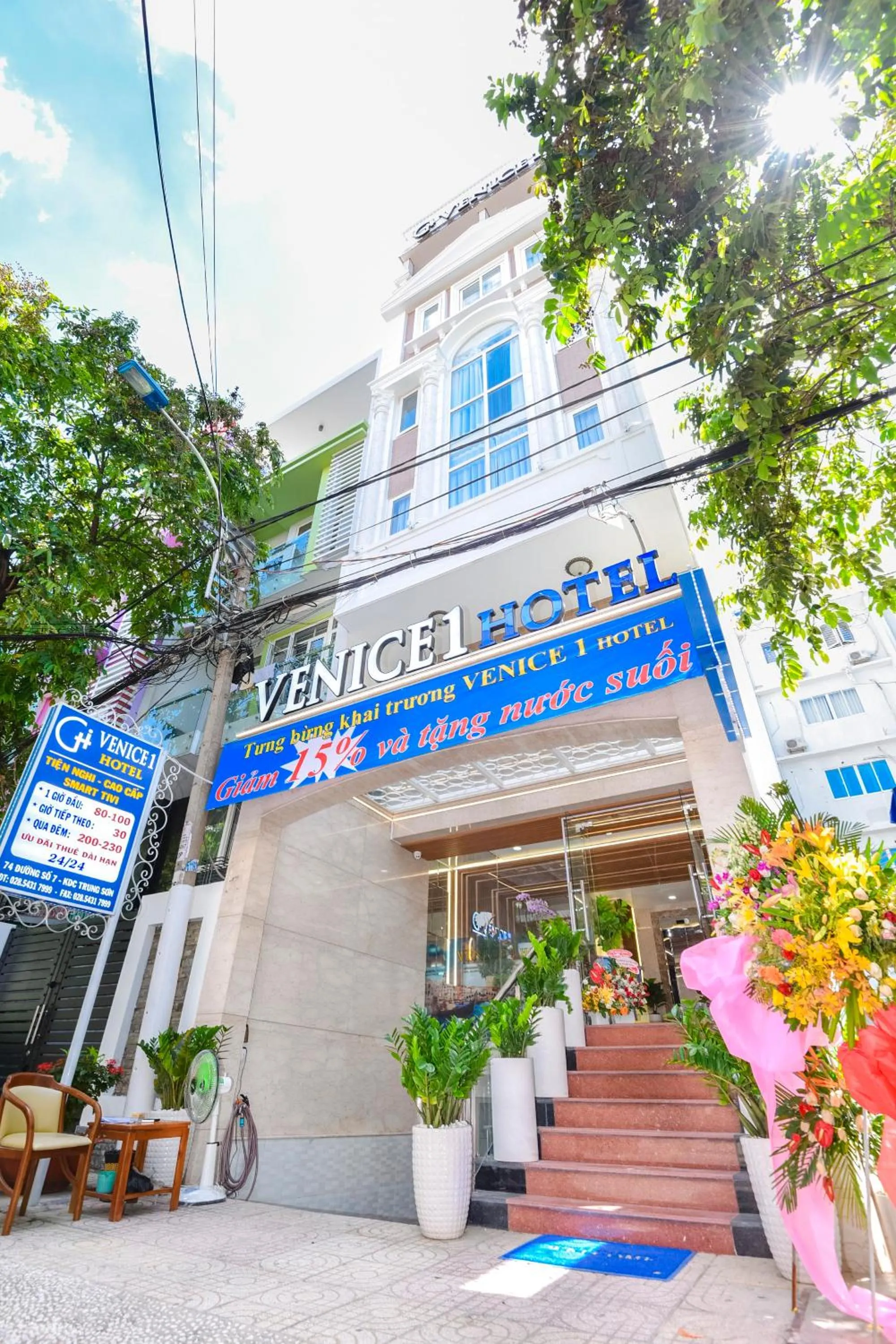 Property building in Venice 1 Hotel