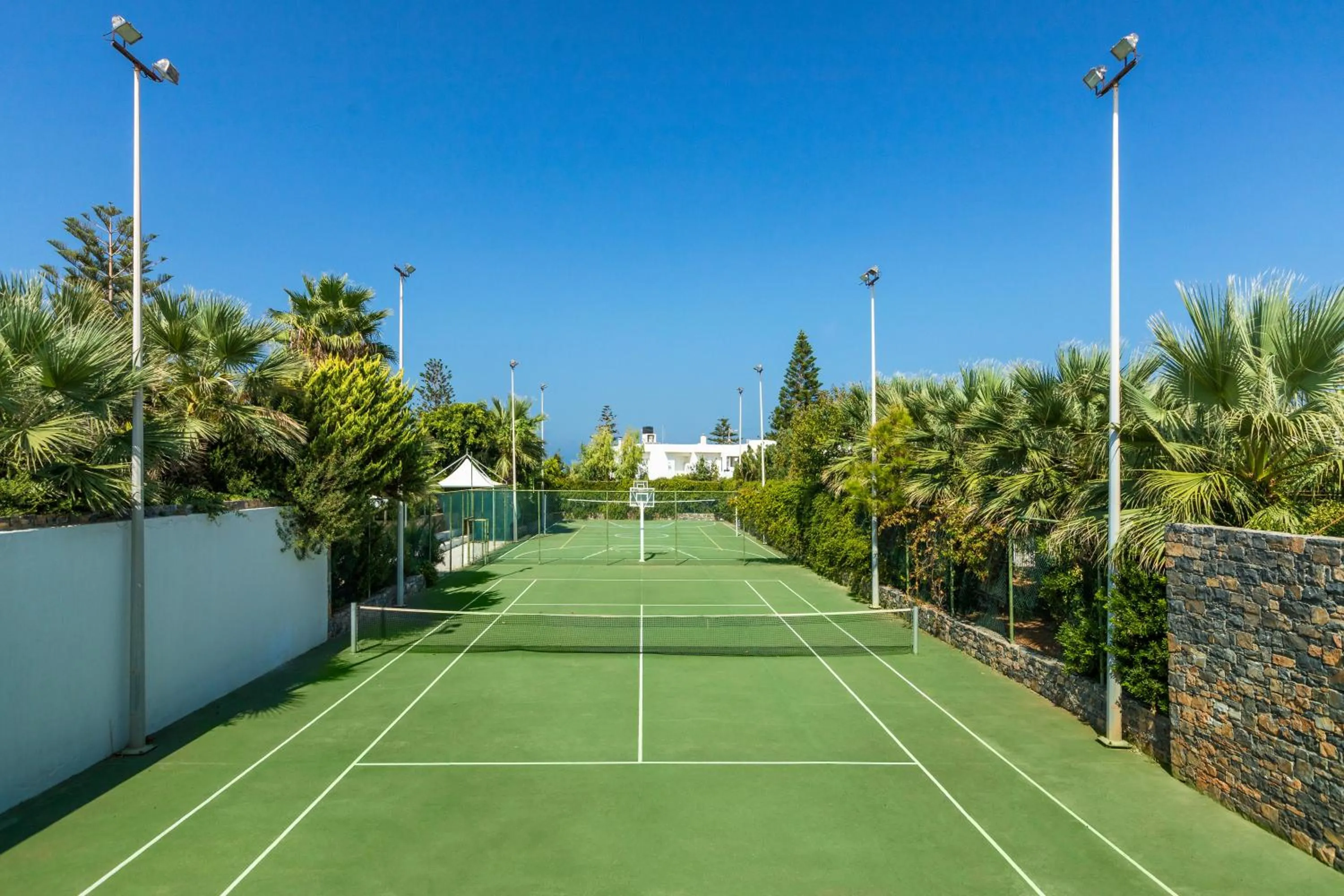 Tennis court in The Island Hotel - Adults Only -