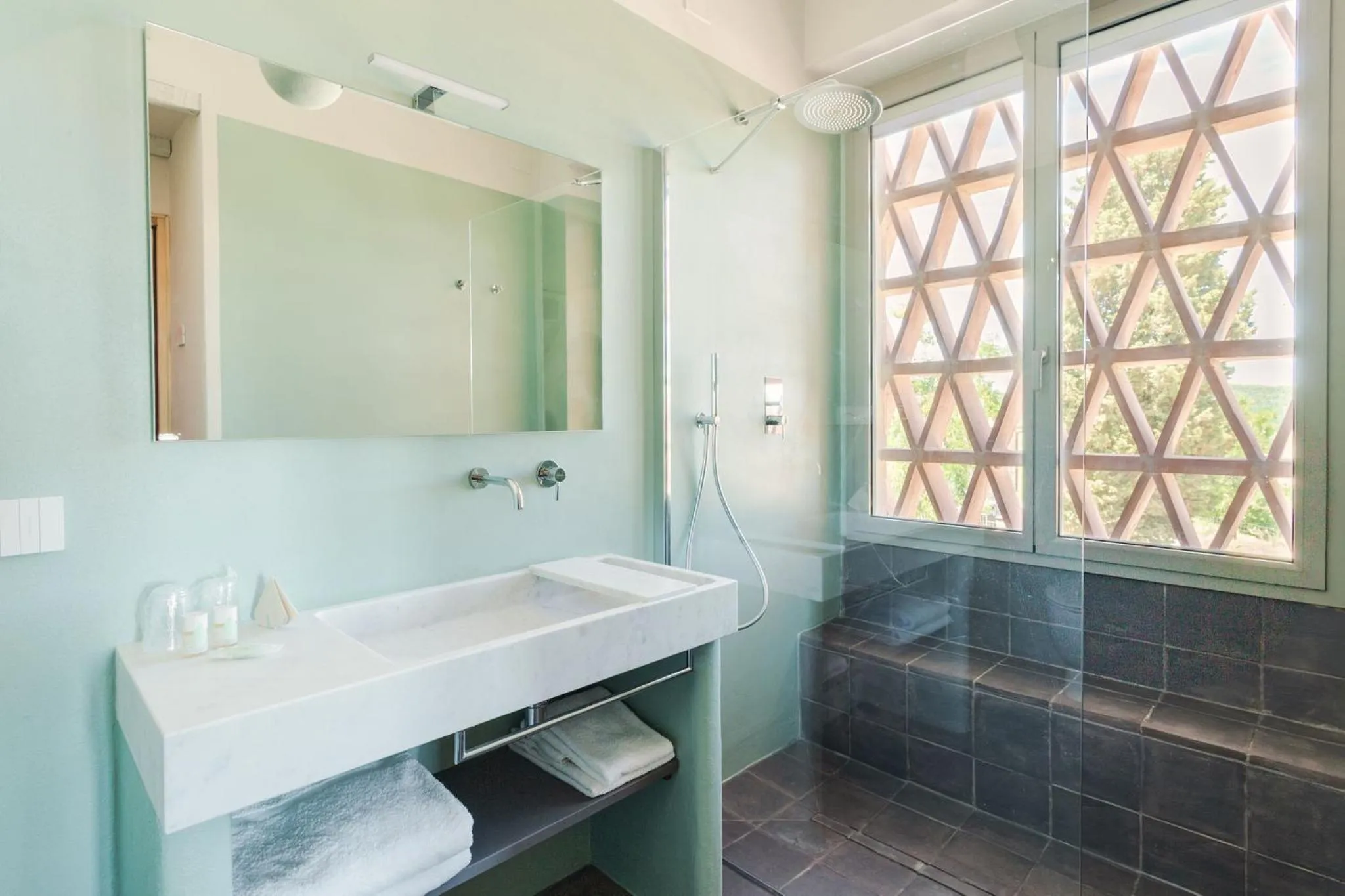 Shower in CUGUSI BnB