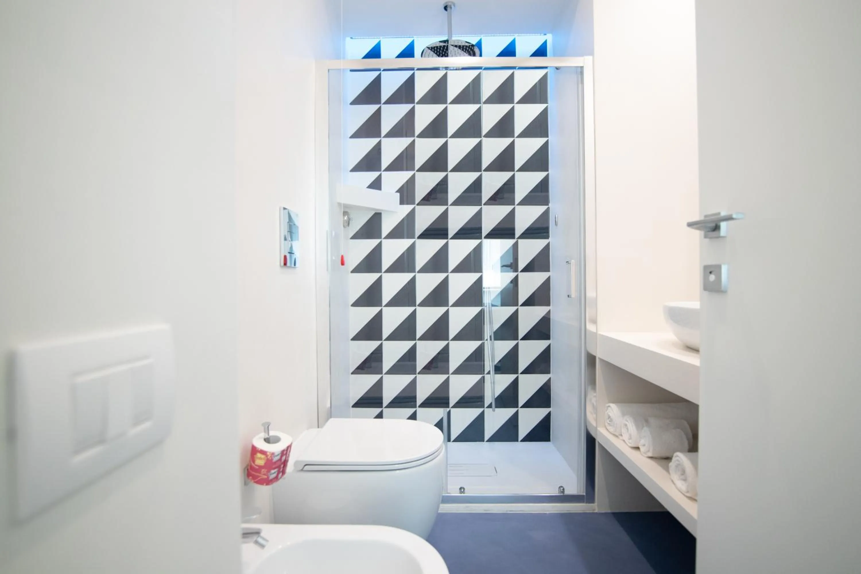 Shower in Villa Cettina Boutique Hotel