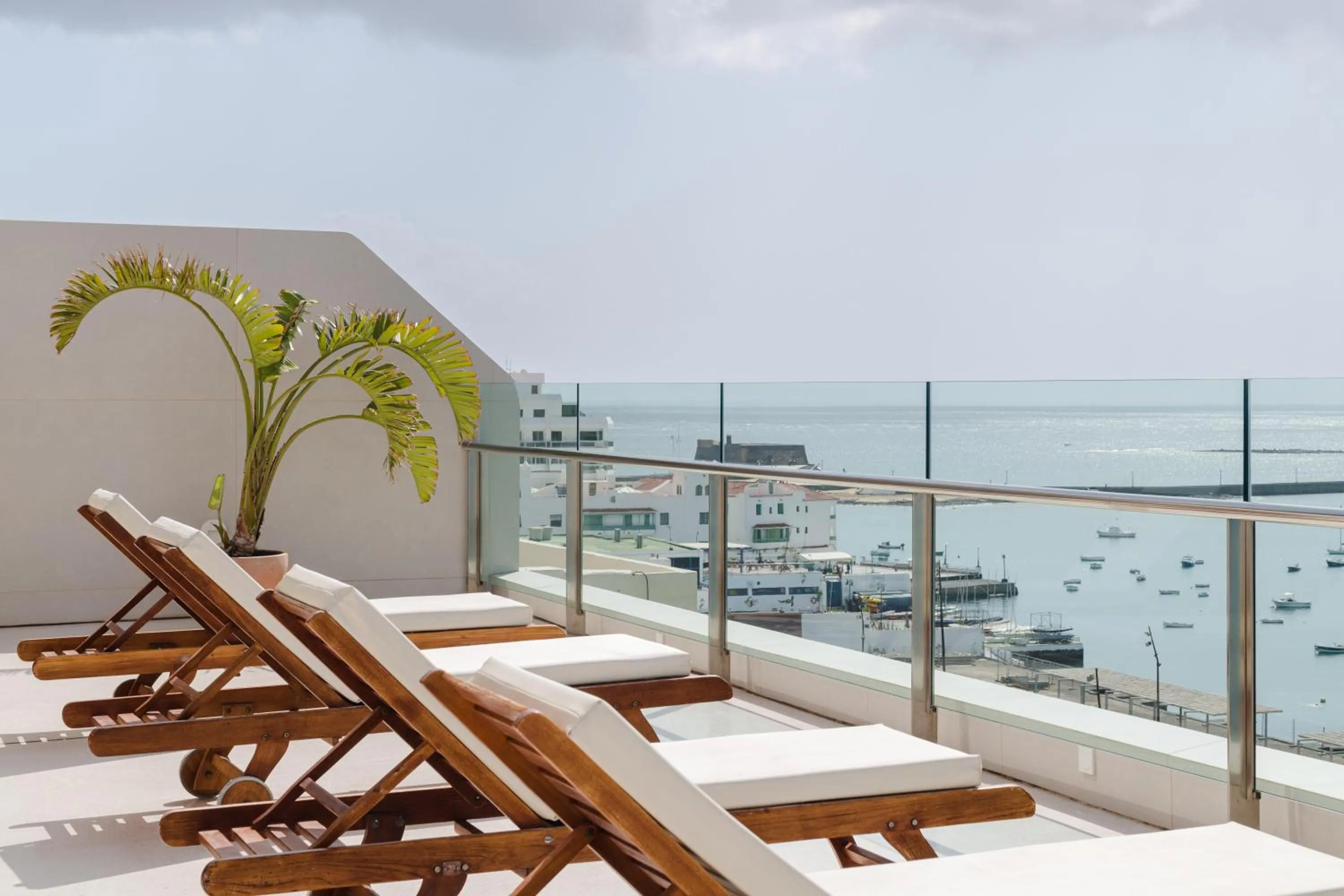 Property building in Plus Fariones Habitat