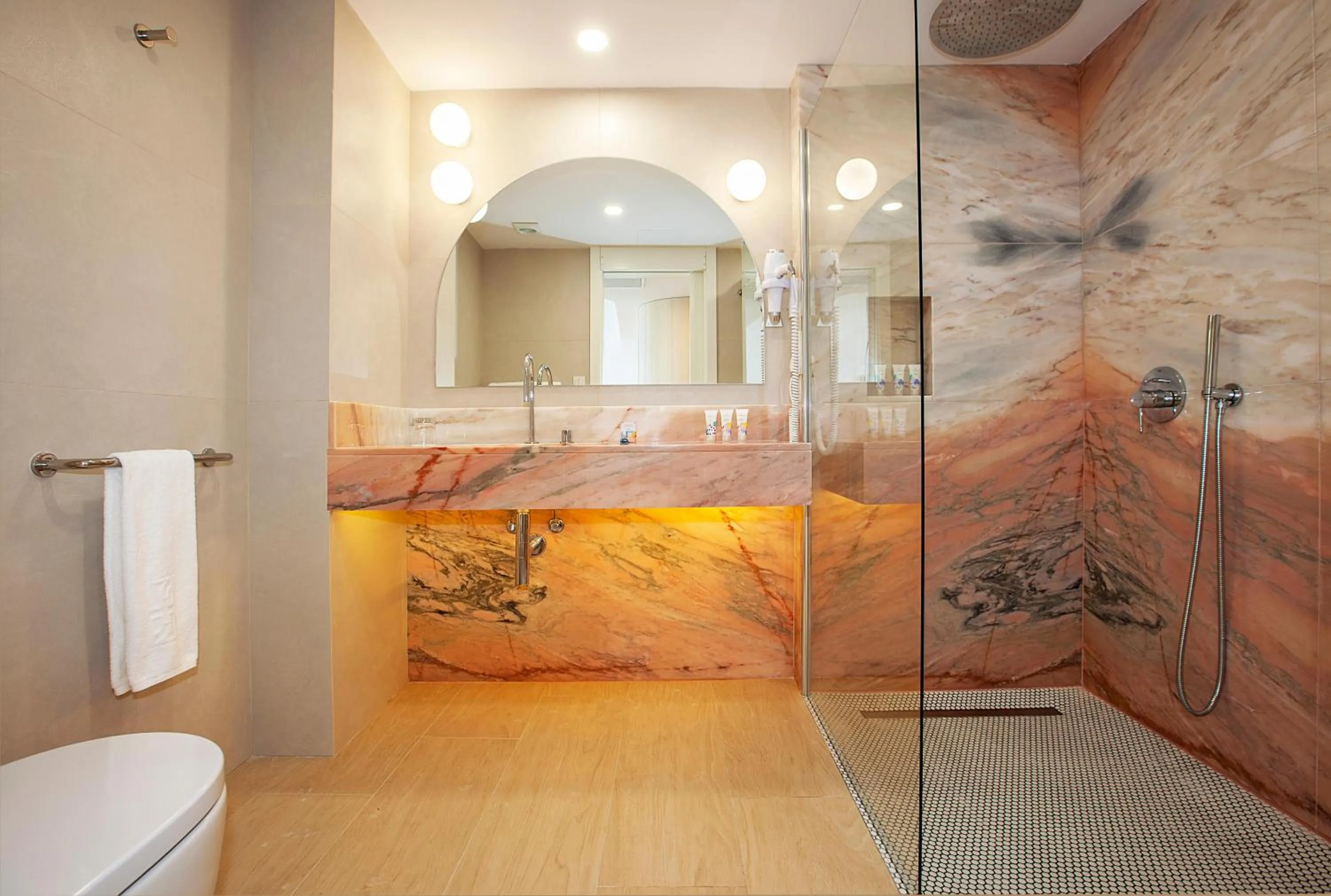 Spa and wellness centre/facilities in Plus Fariones Habitat