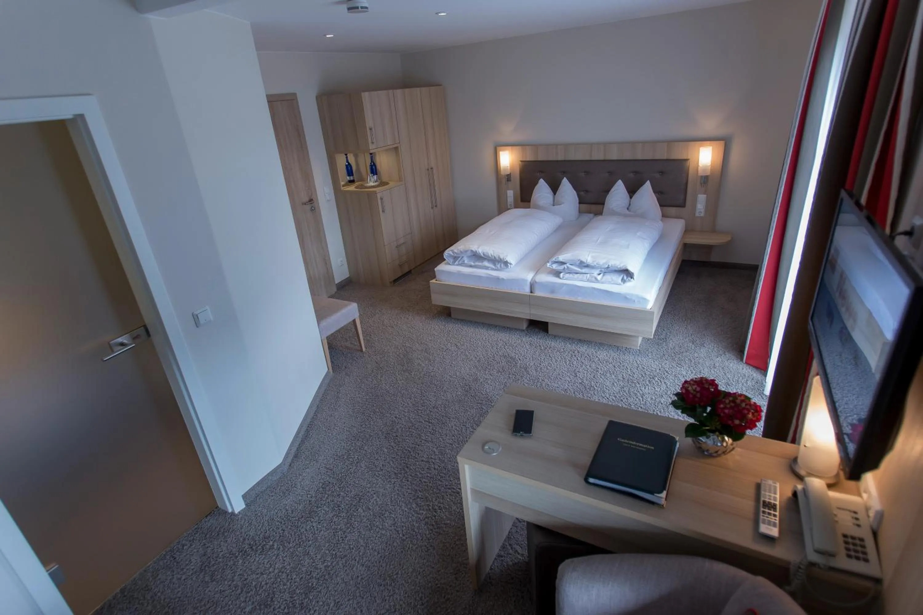 Photo of the whole room, Bed in Hotel-Restaurant Birkenhof