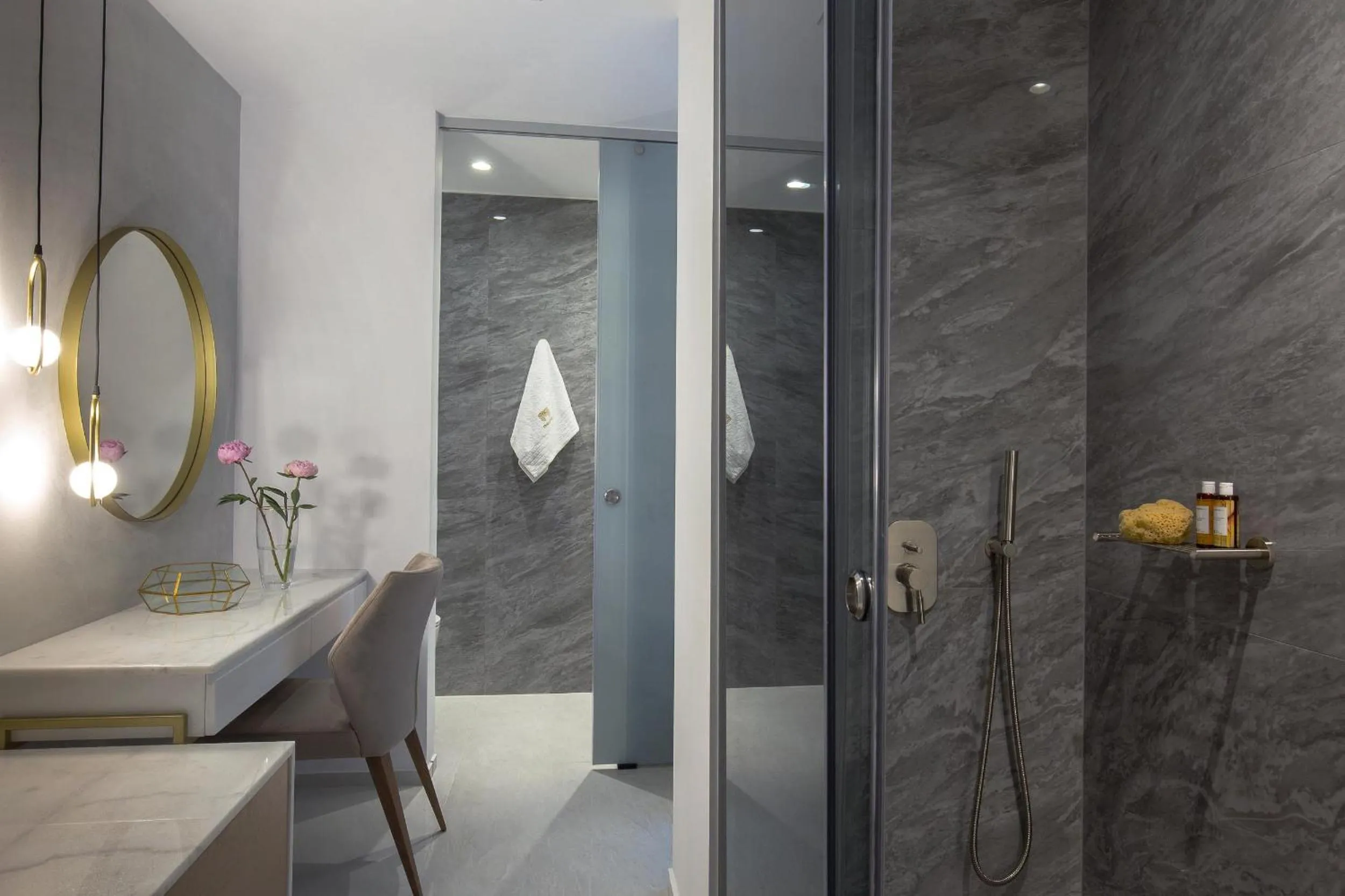 Bathroom in Mirabile Luxury Suites