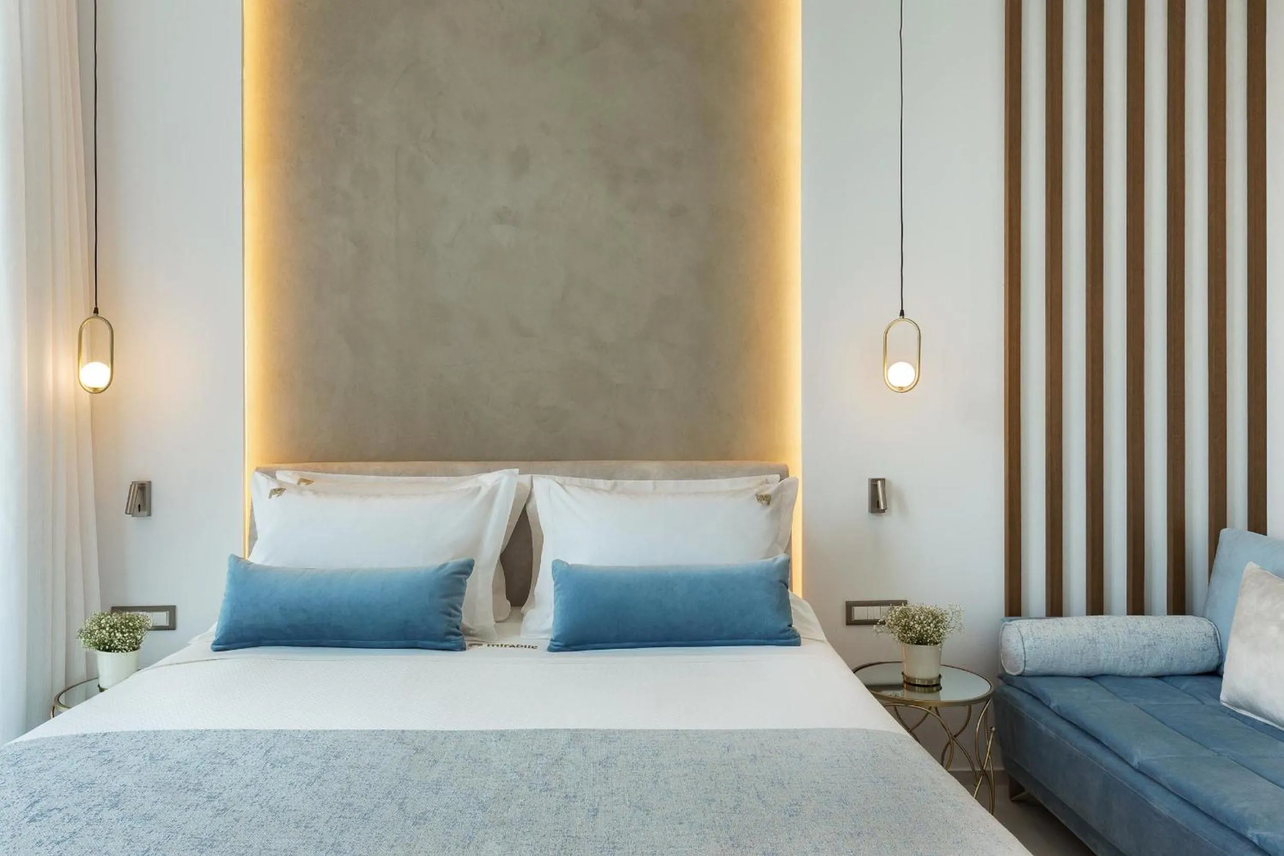 Bed in Mirabile Luxury Suites