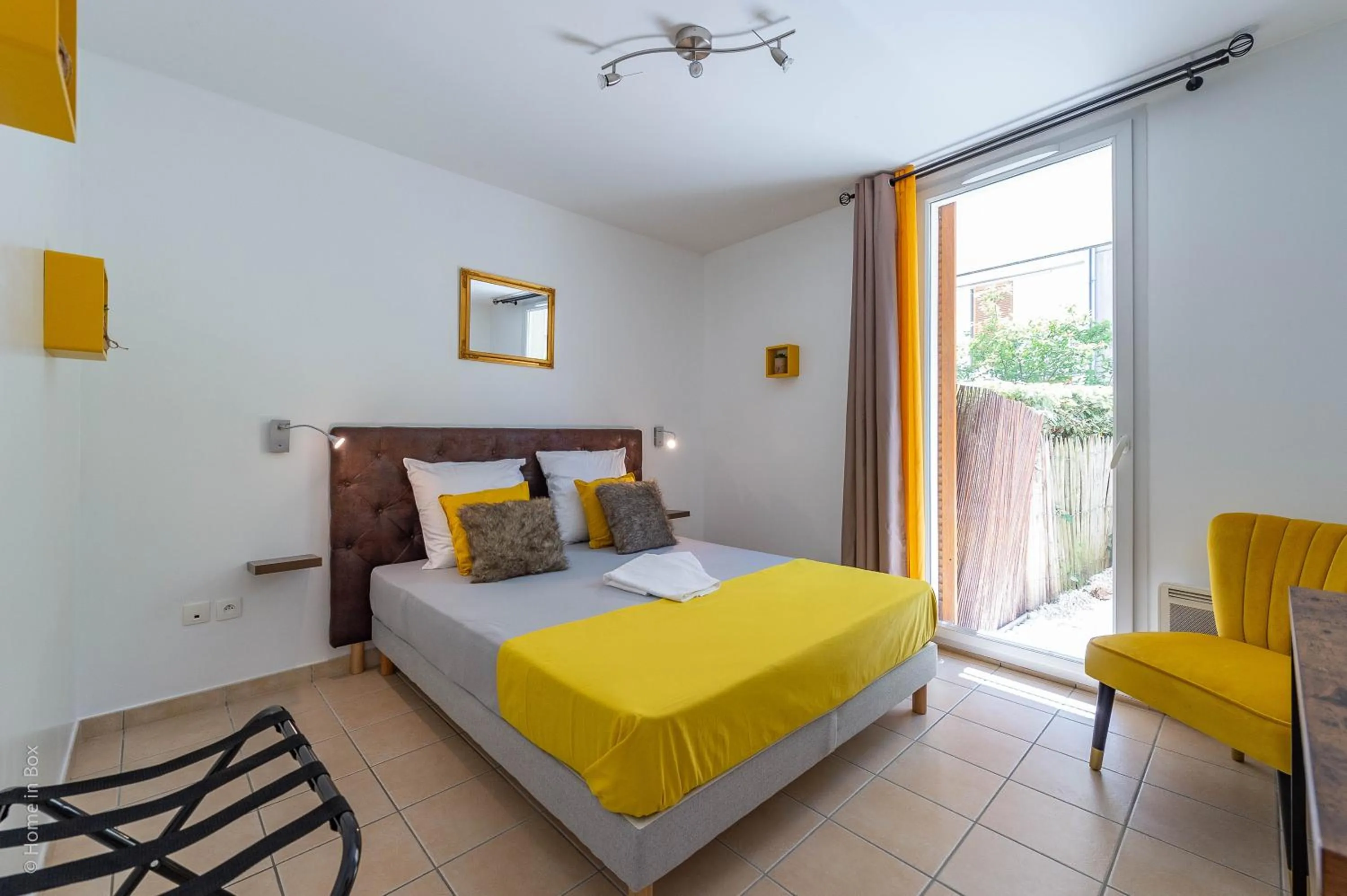 Bedroom, Bed in Appartement Montévrain Proche Disneyland - 6 Pax WIFI Parking