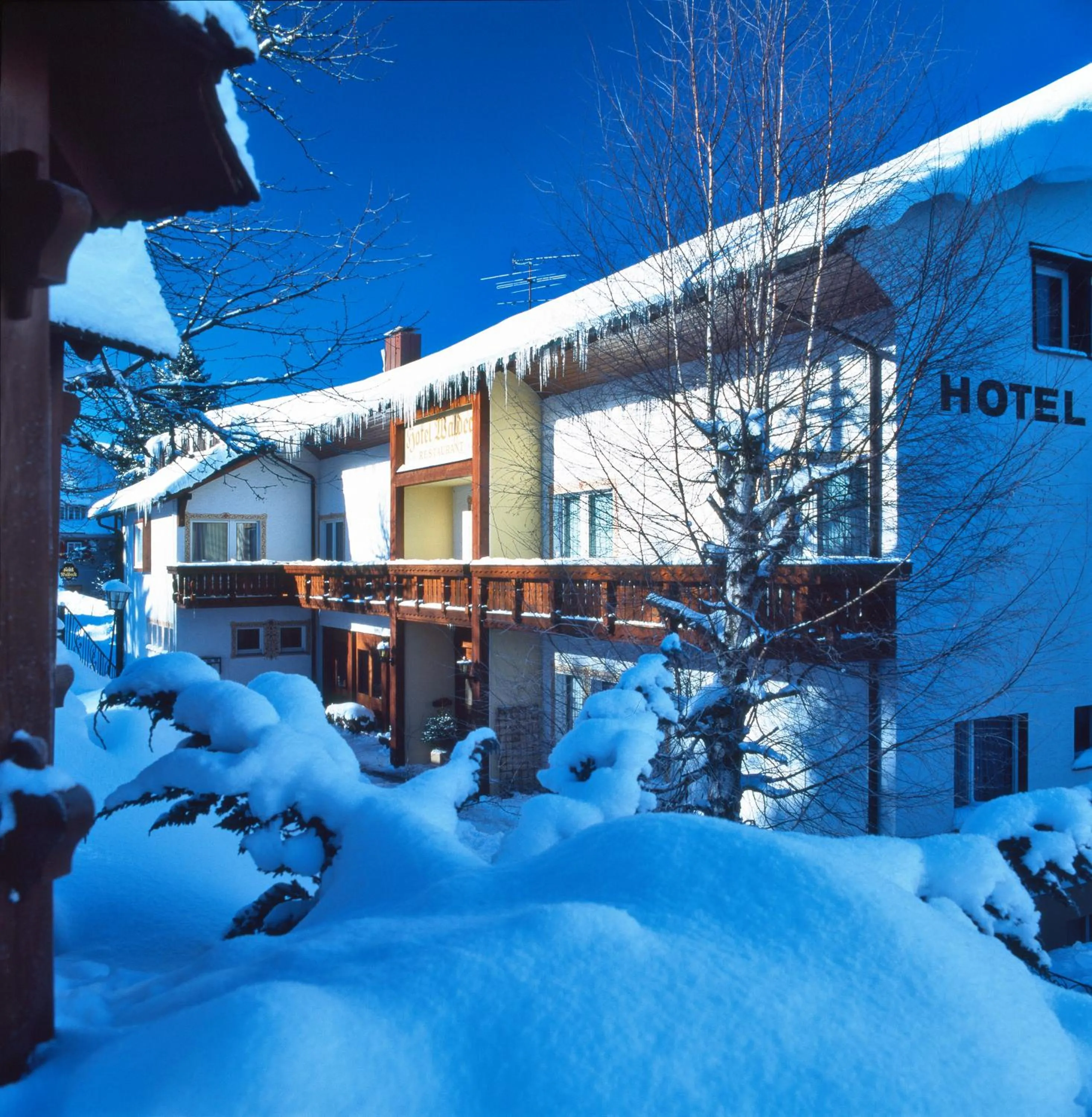 Facade/entrance in Hotel Waldeck mit Restaurant "Florian'S"