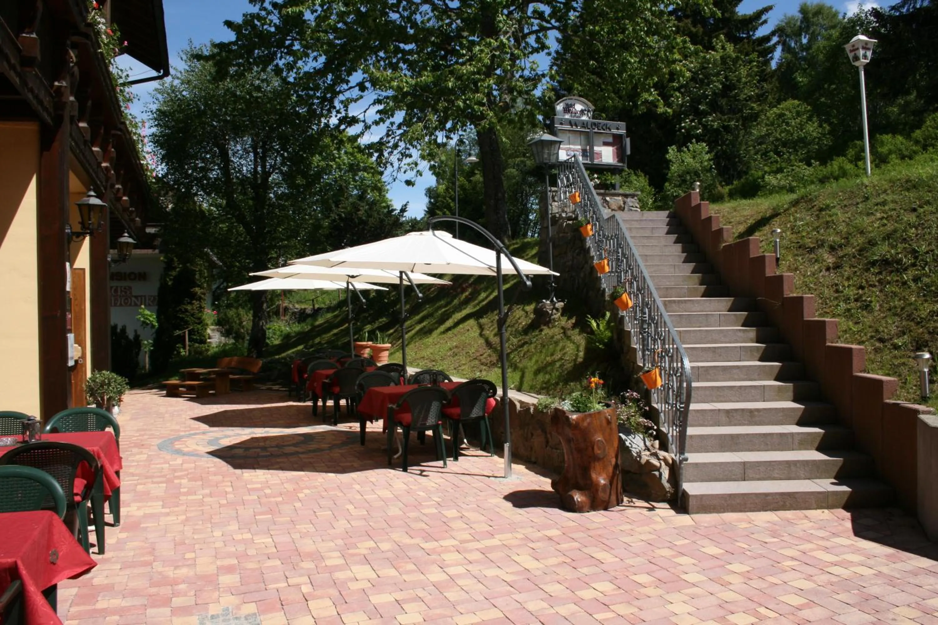 Garden in Hotel Waldeck mit Restaurant "Florian'S"