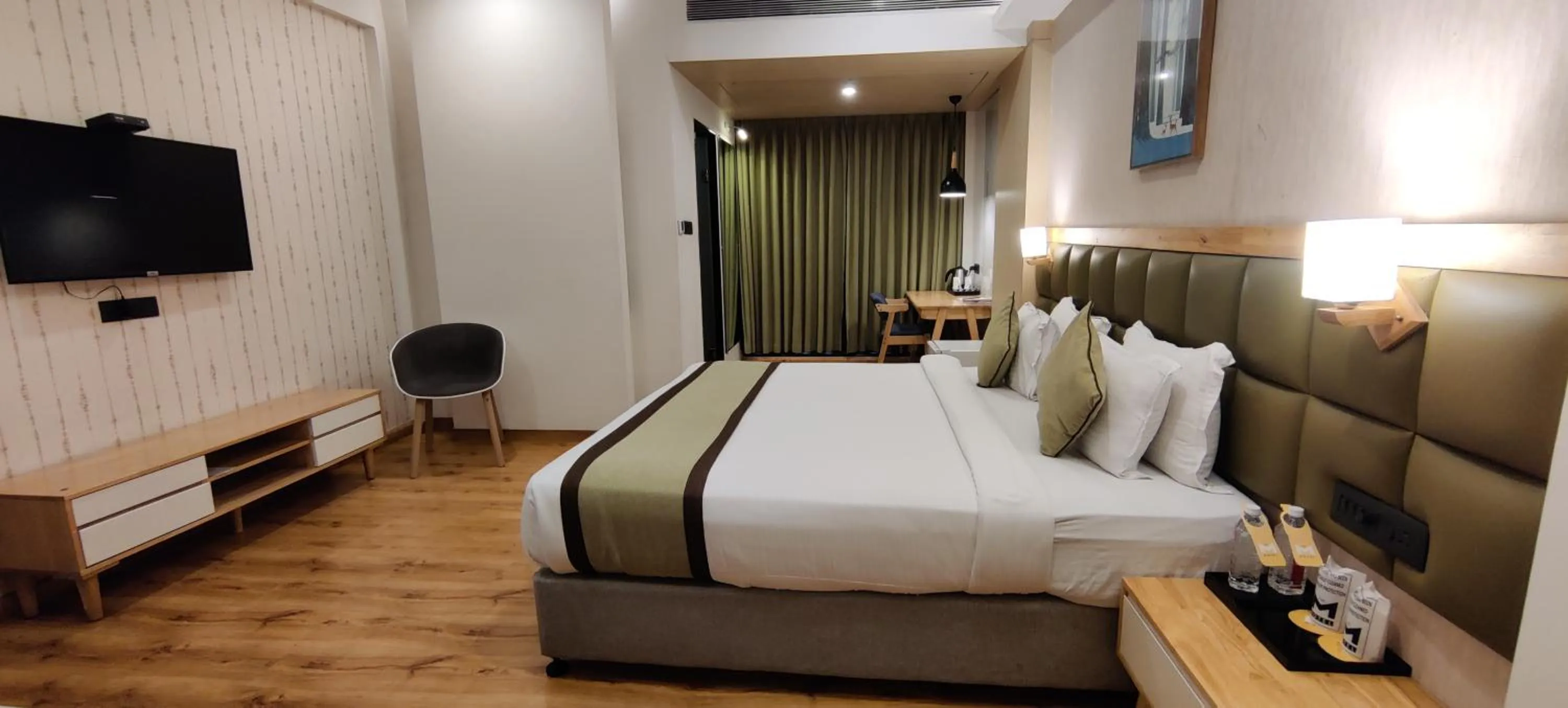 Bedroom, Bed in THE M HOTEL