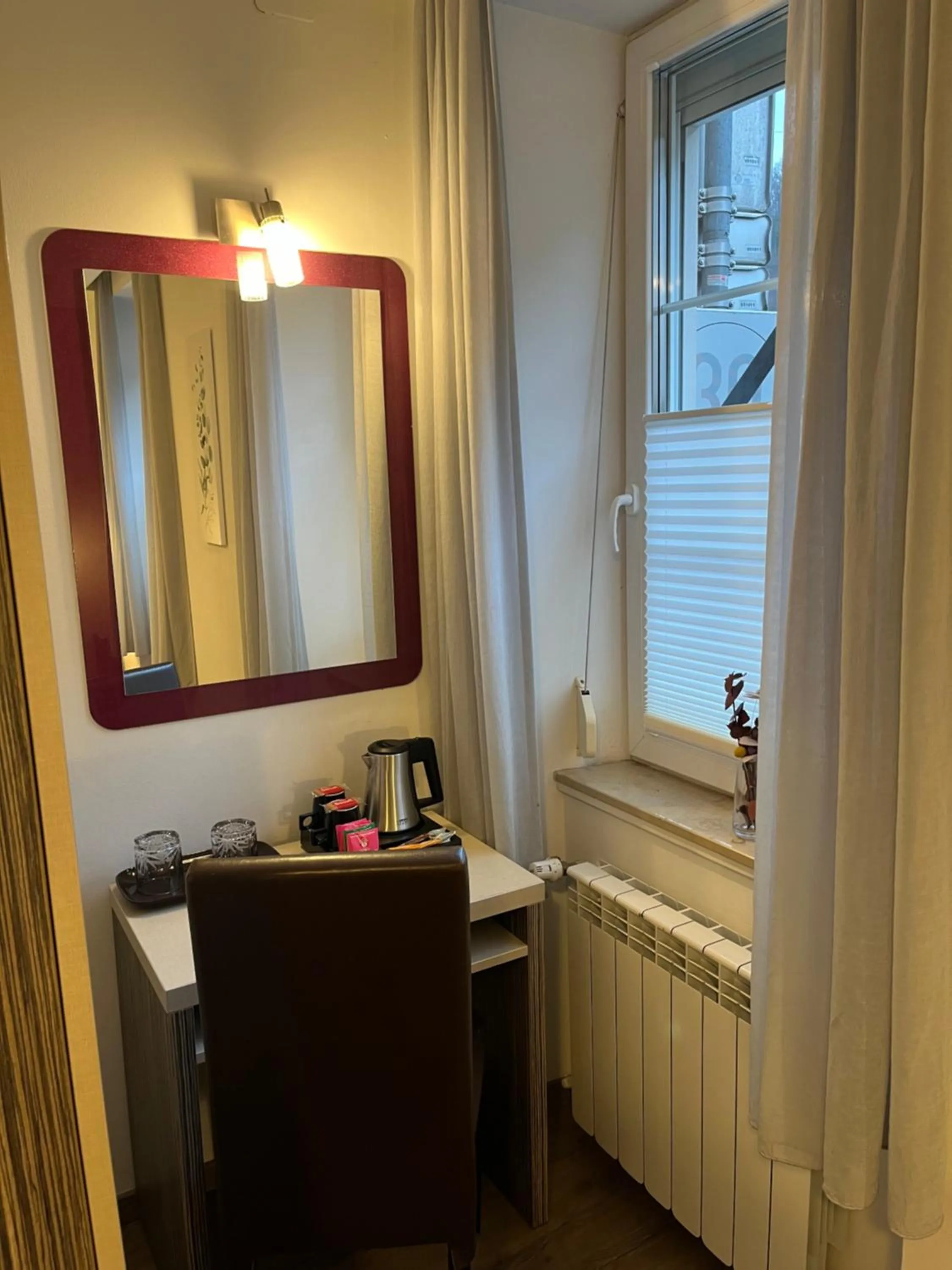 Photo of the whole room in AMADEA - Cityhotel Salzburg