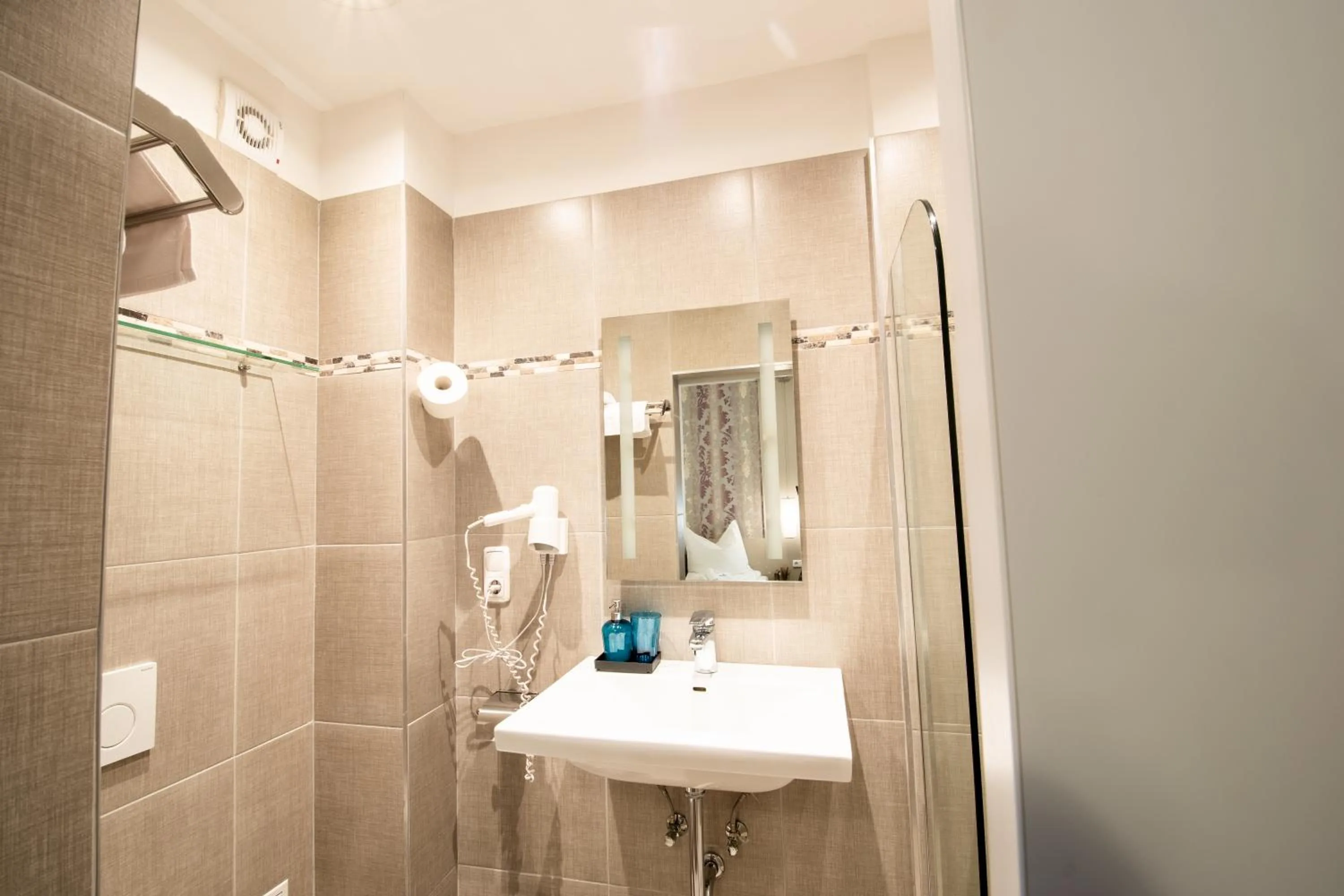 Bathroom in AMADEA - Cityhotel Salzburg