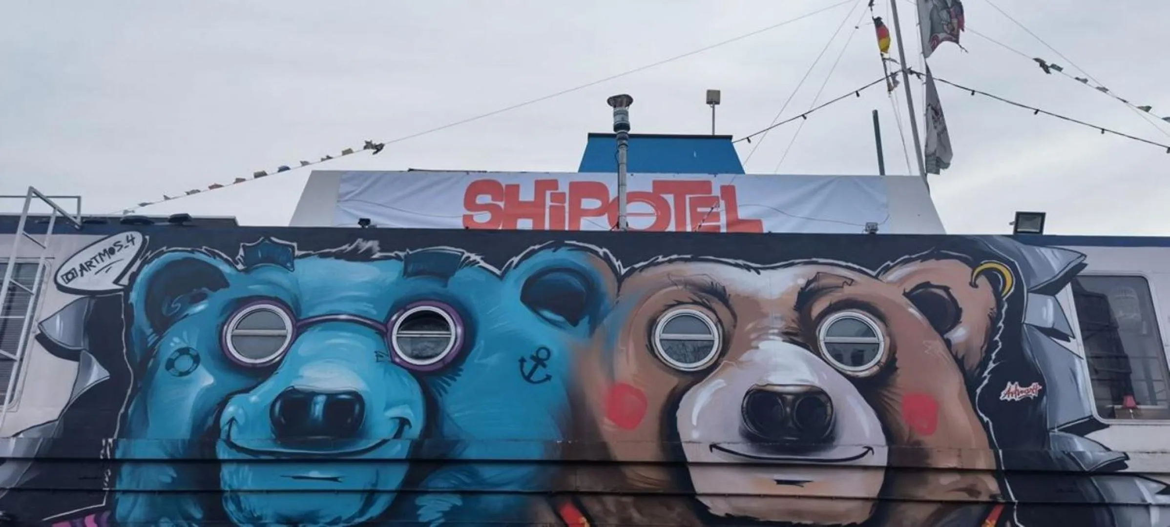 Property building in Shipotel-Berlin GmbH, Shipotel Eastern & Shipotel Western