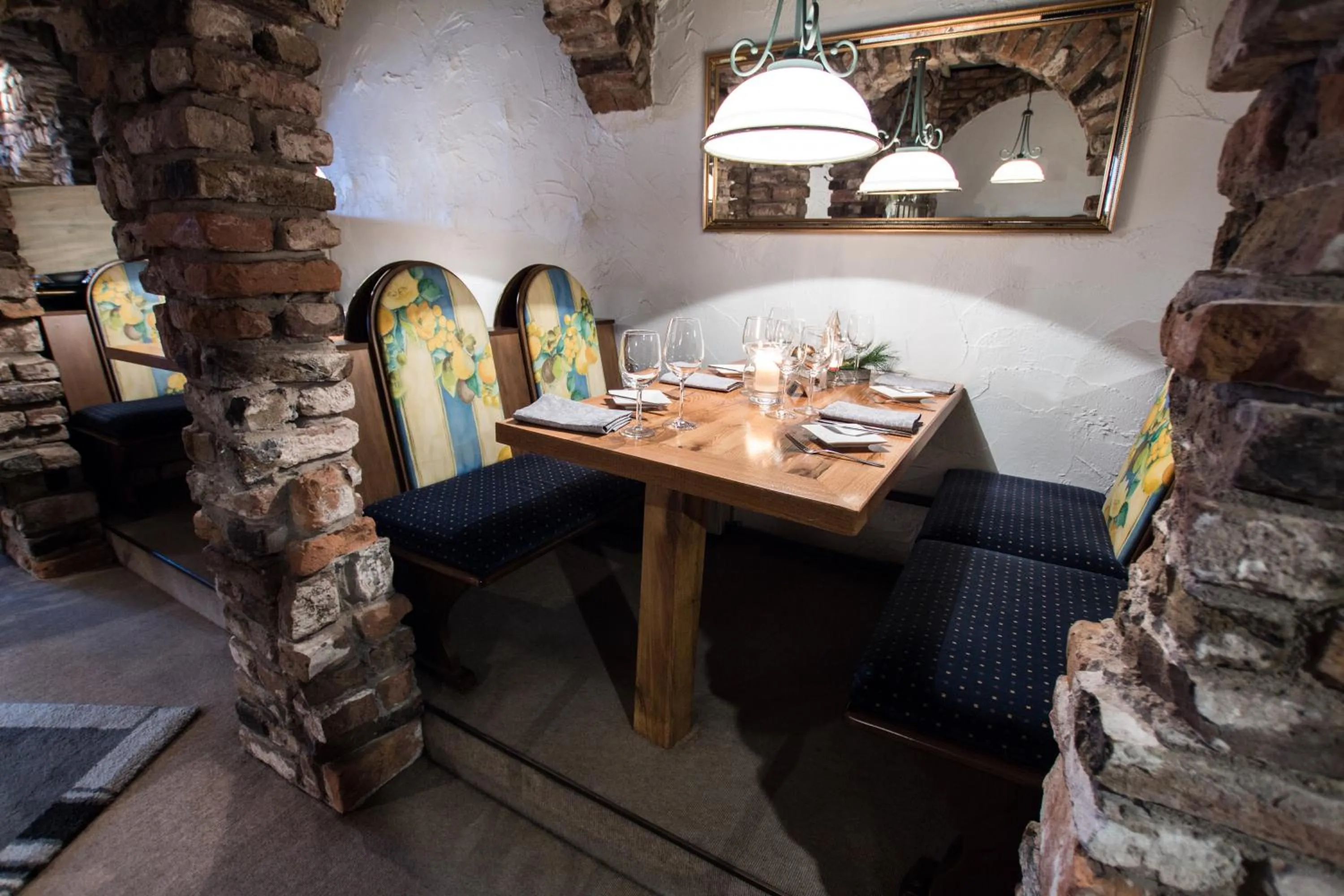 Restaurant/places to eat in Hotel Garni Landhaus zur Issel